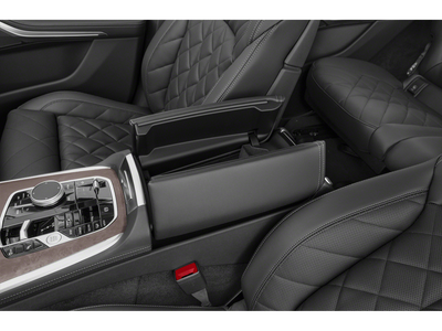 2026 BMW X7 M60i M60i