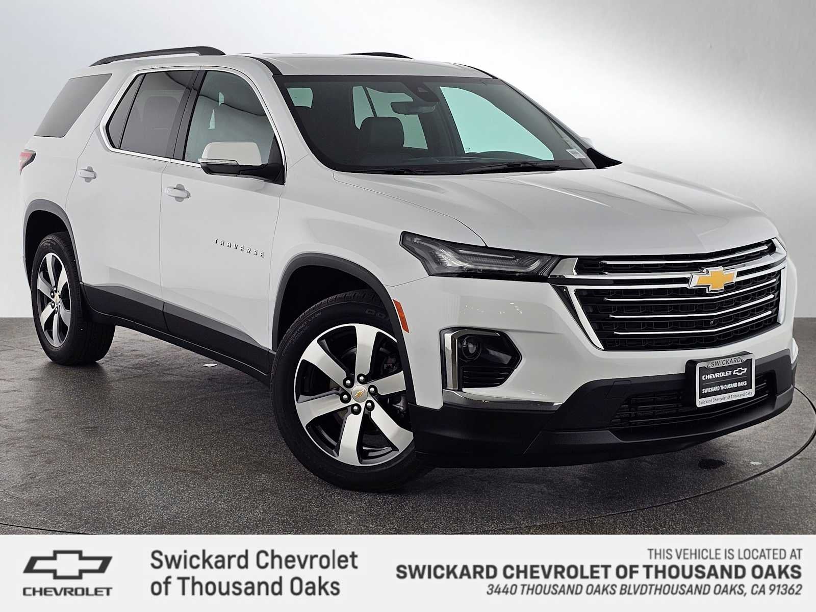 2023 Chevrolet Traverse LT Leather