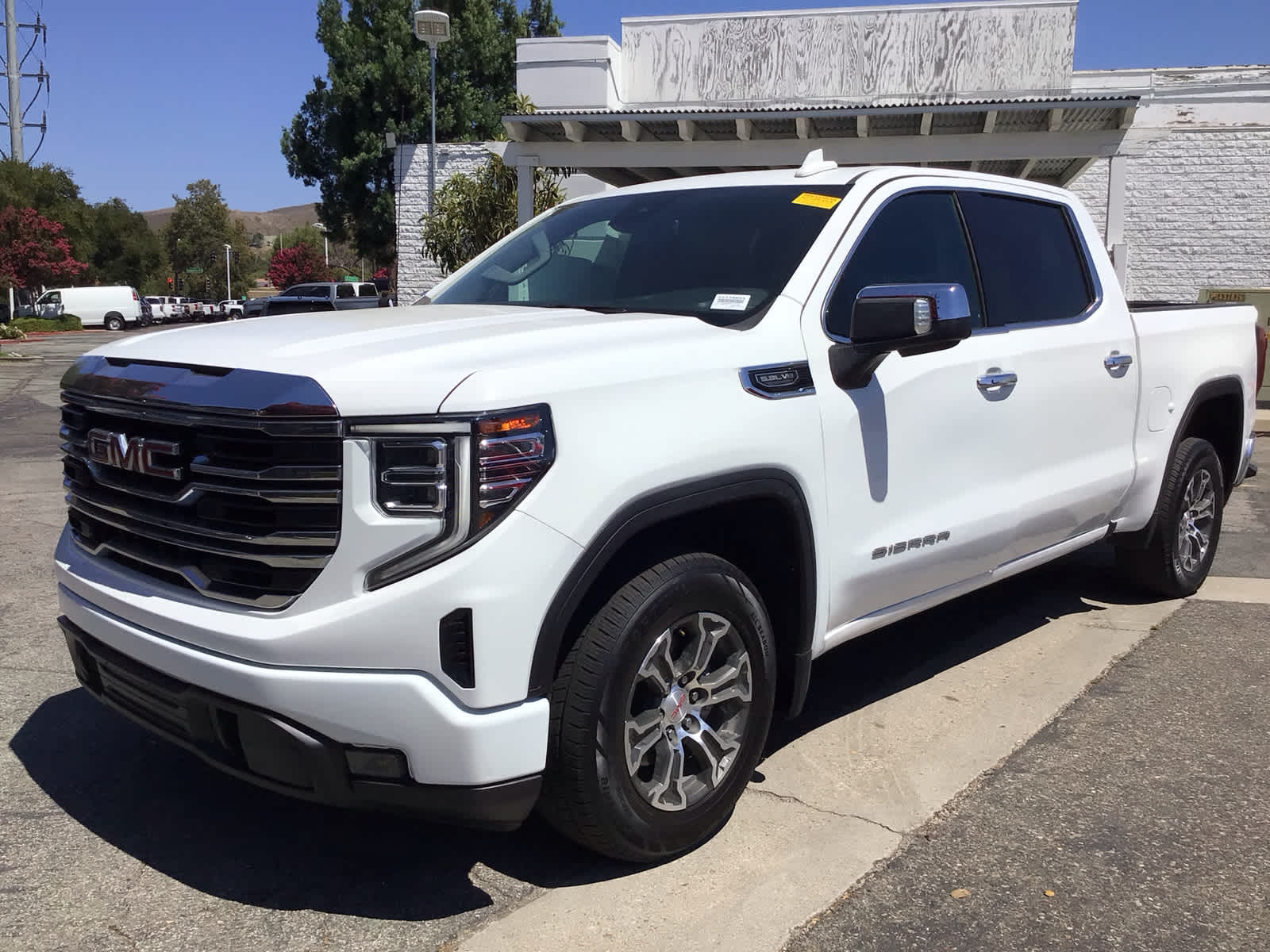 2025 GMC Sierra 1500 SLT