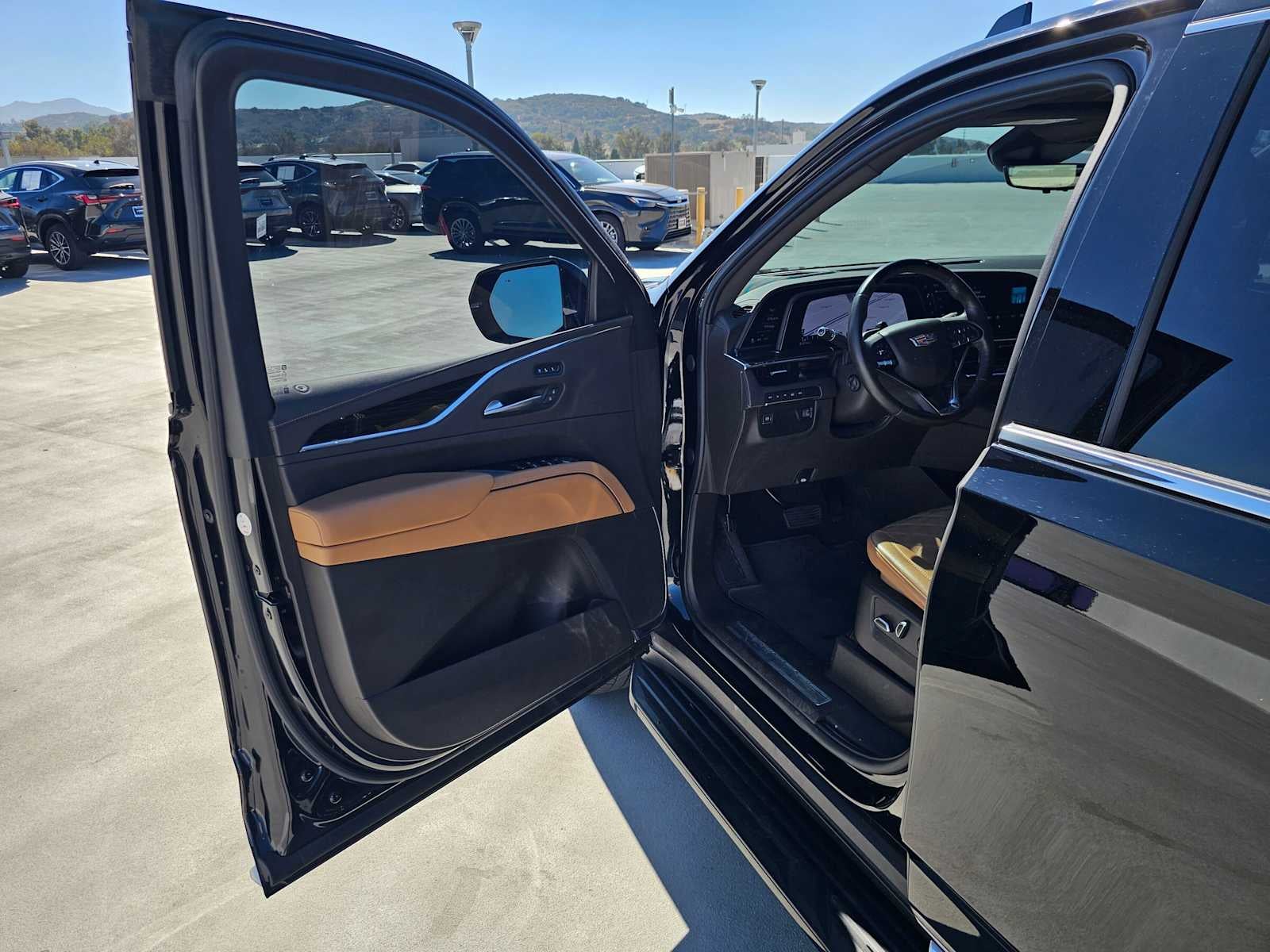 2022 Cadillac Escalade Premium Luxury