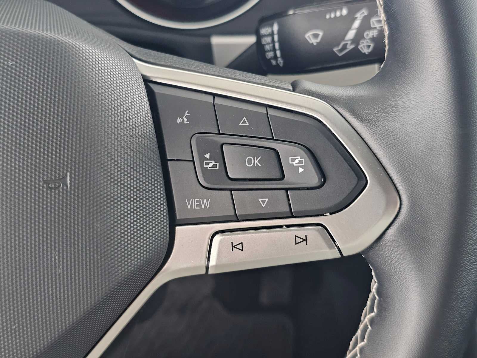 2021 Volkswagen Atlas Cross Sport 3.6L V6 SE w/Technology