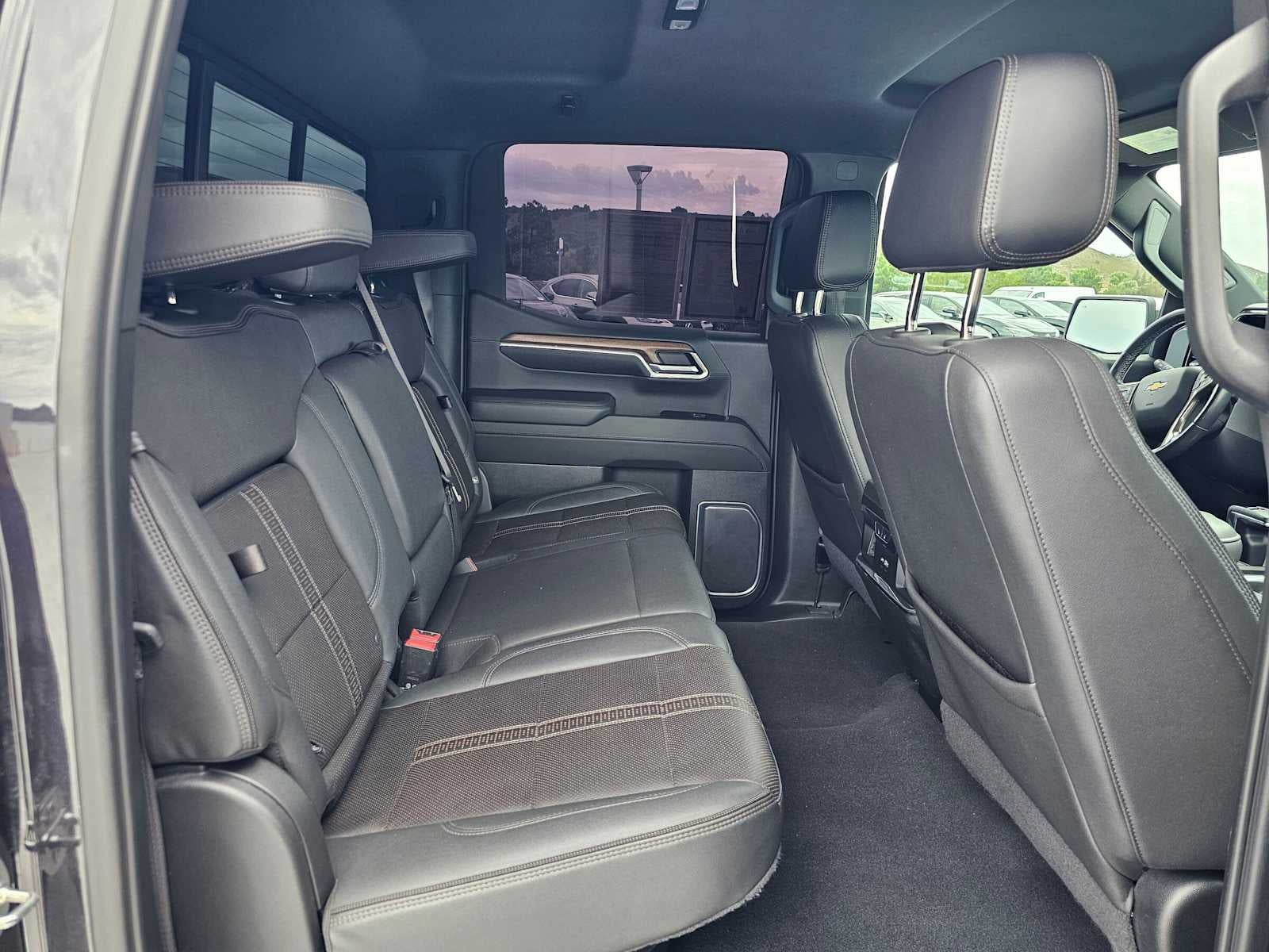 2023 Chevrolet Silverado 1500 High Country