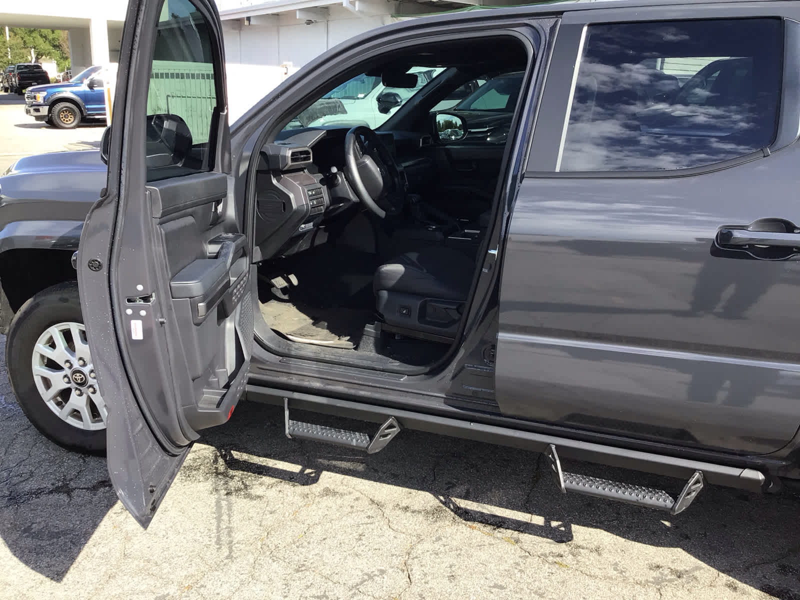 2025 Toyota Tacoma 4WD SR