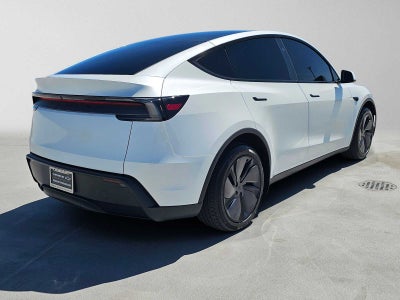 2026 Tesla Model Y Premium