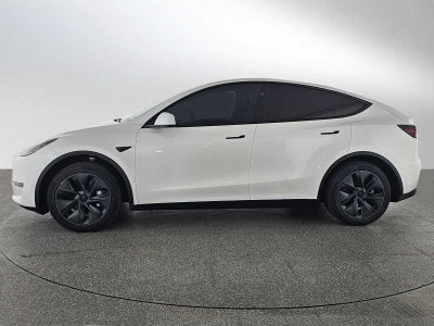 2025 Tesla Model Y Long Range