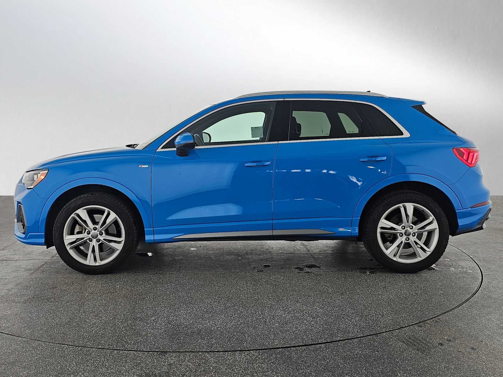 2020 Audi Q3 S line Premium