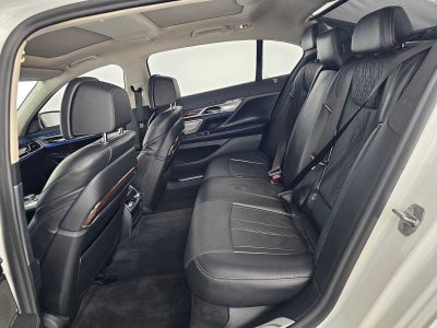 2022 BMW 7 Series 750i xDrive