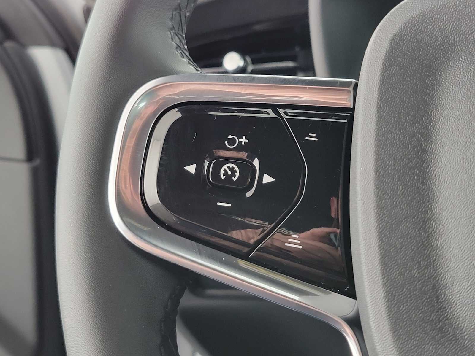 2024 POLESTAR 2 4DR SING MOTR LON