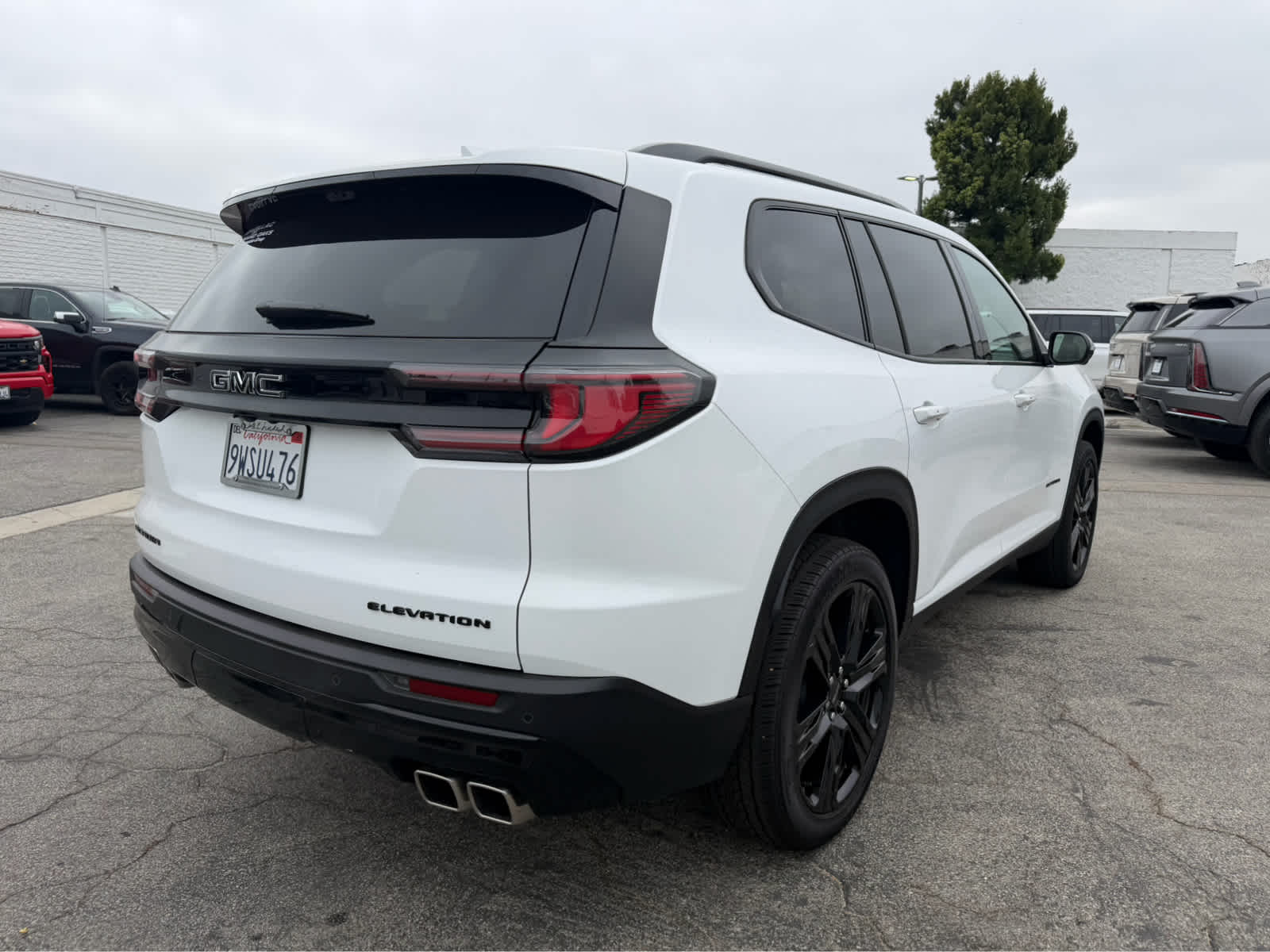 2026 GMC Acadia Elevation