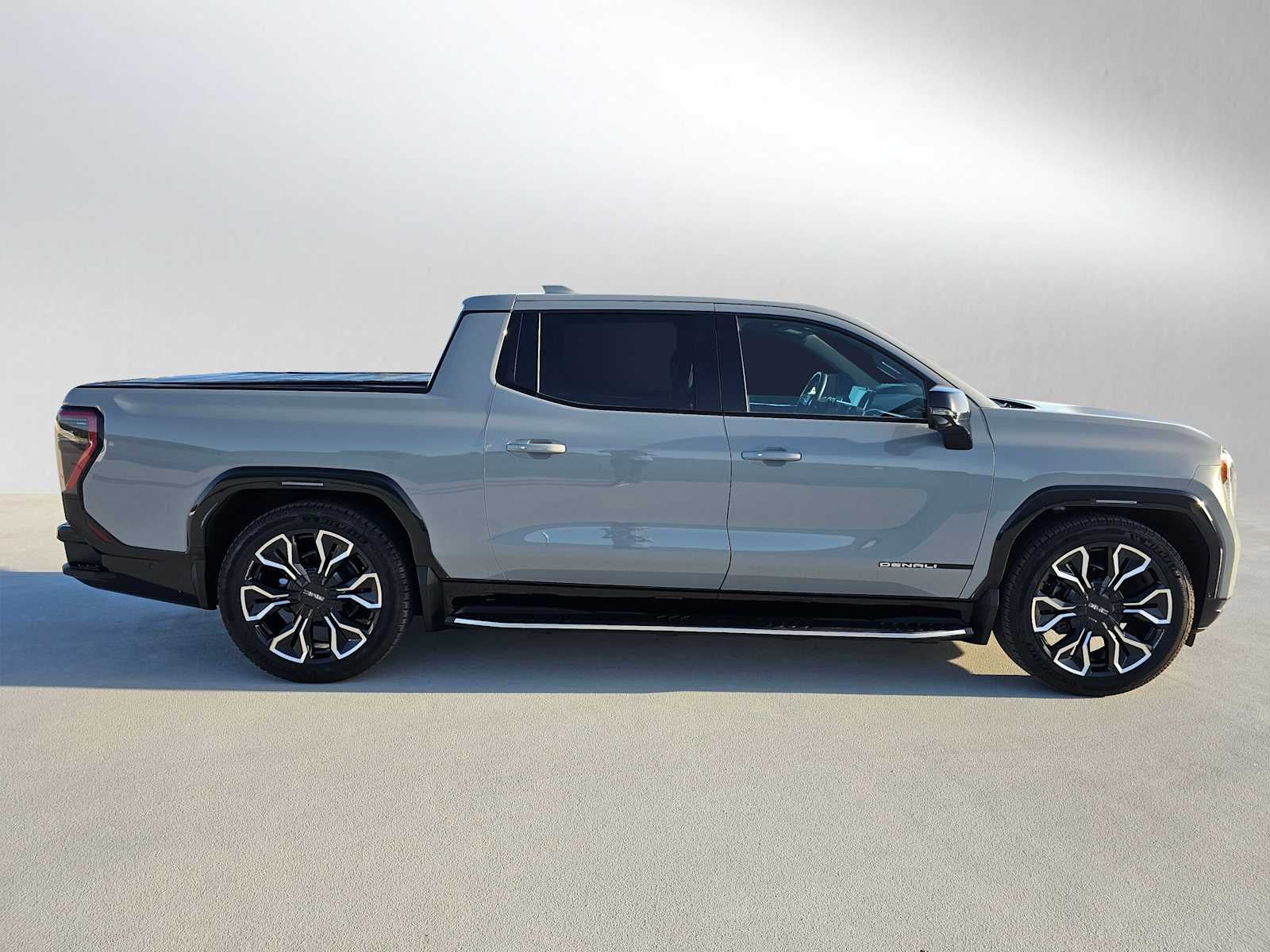 2024 GMC Sierra EV Denali Edition 1