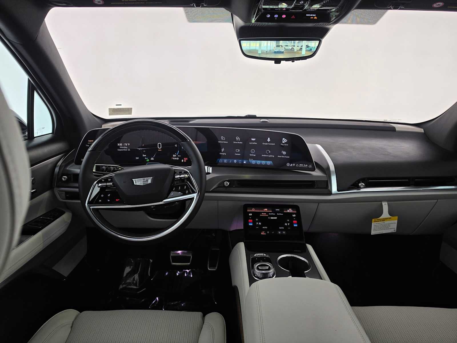 2027 Cadillac VISTIQ Luxury