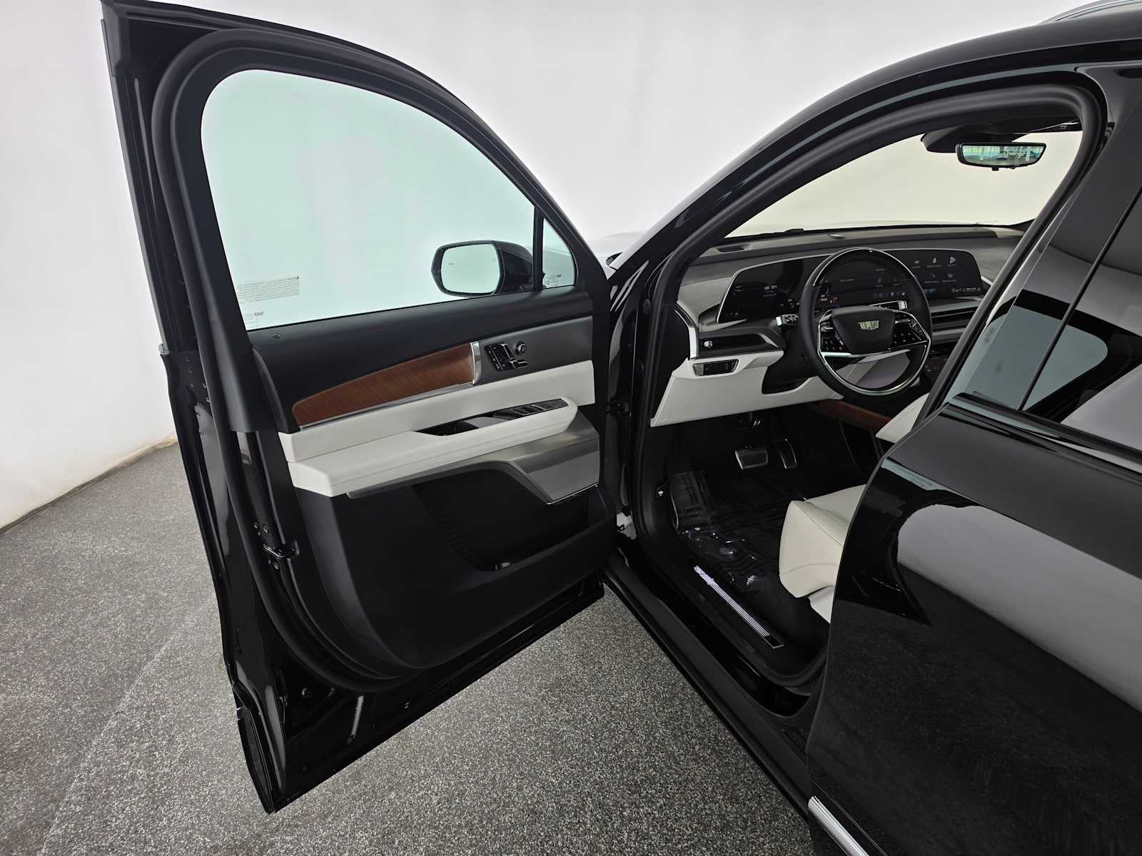 2027 Cadillac VISTIQ Luxury