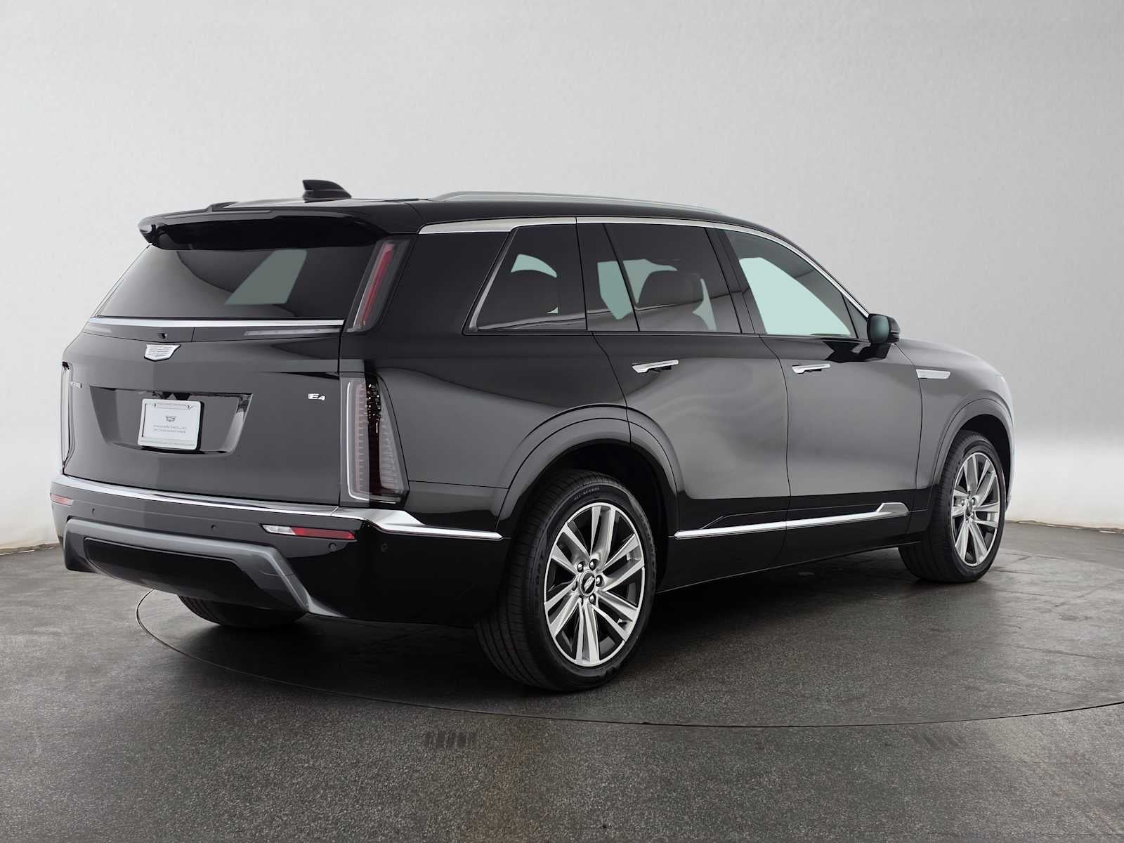 2027 Cadillac VISTIQ Luxury