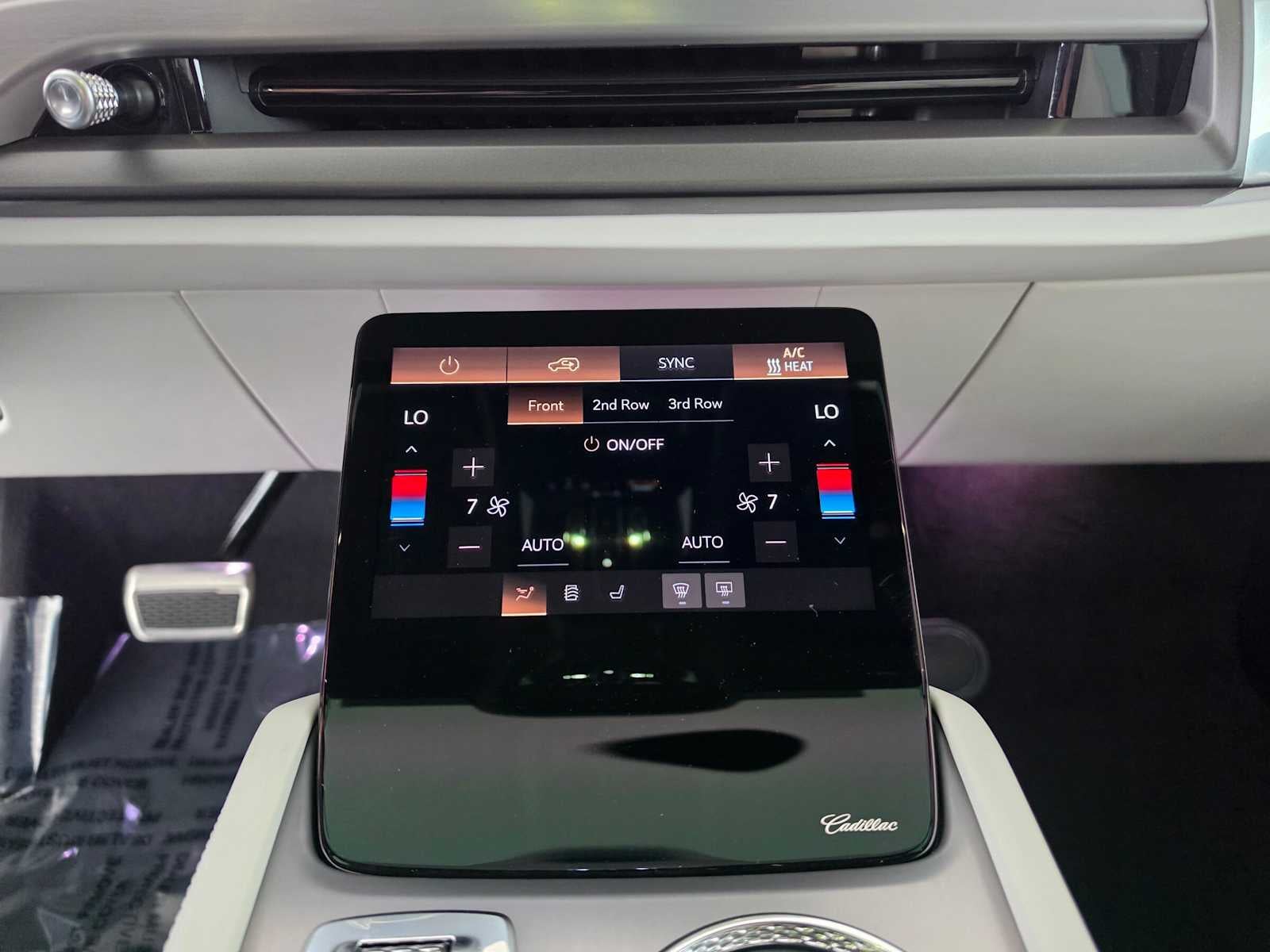 2027 Cadillac VISTIQ Luxury