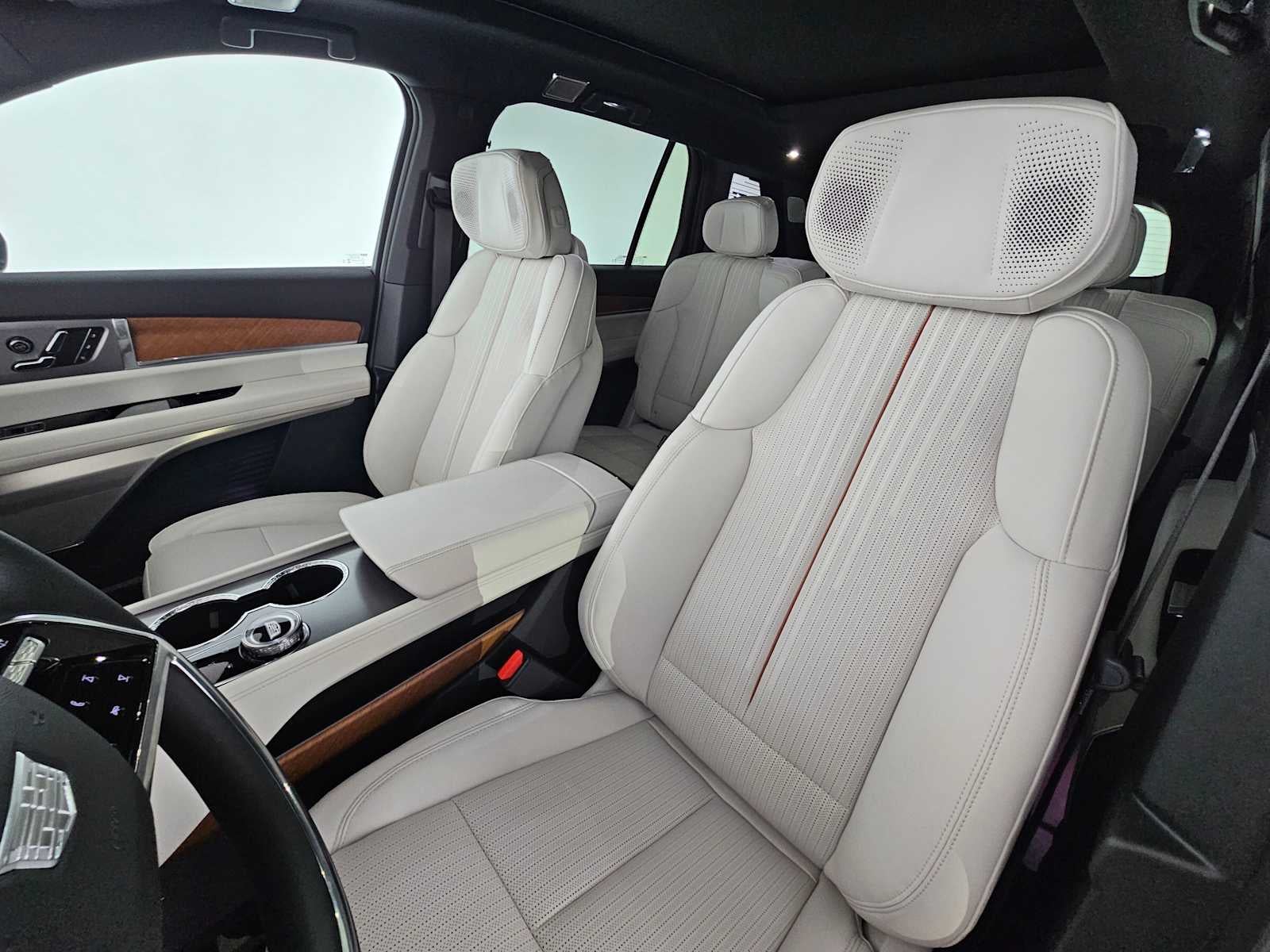 2026 Cadillac VISTIQ Luxury