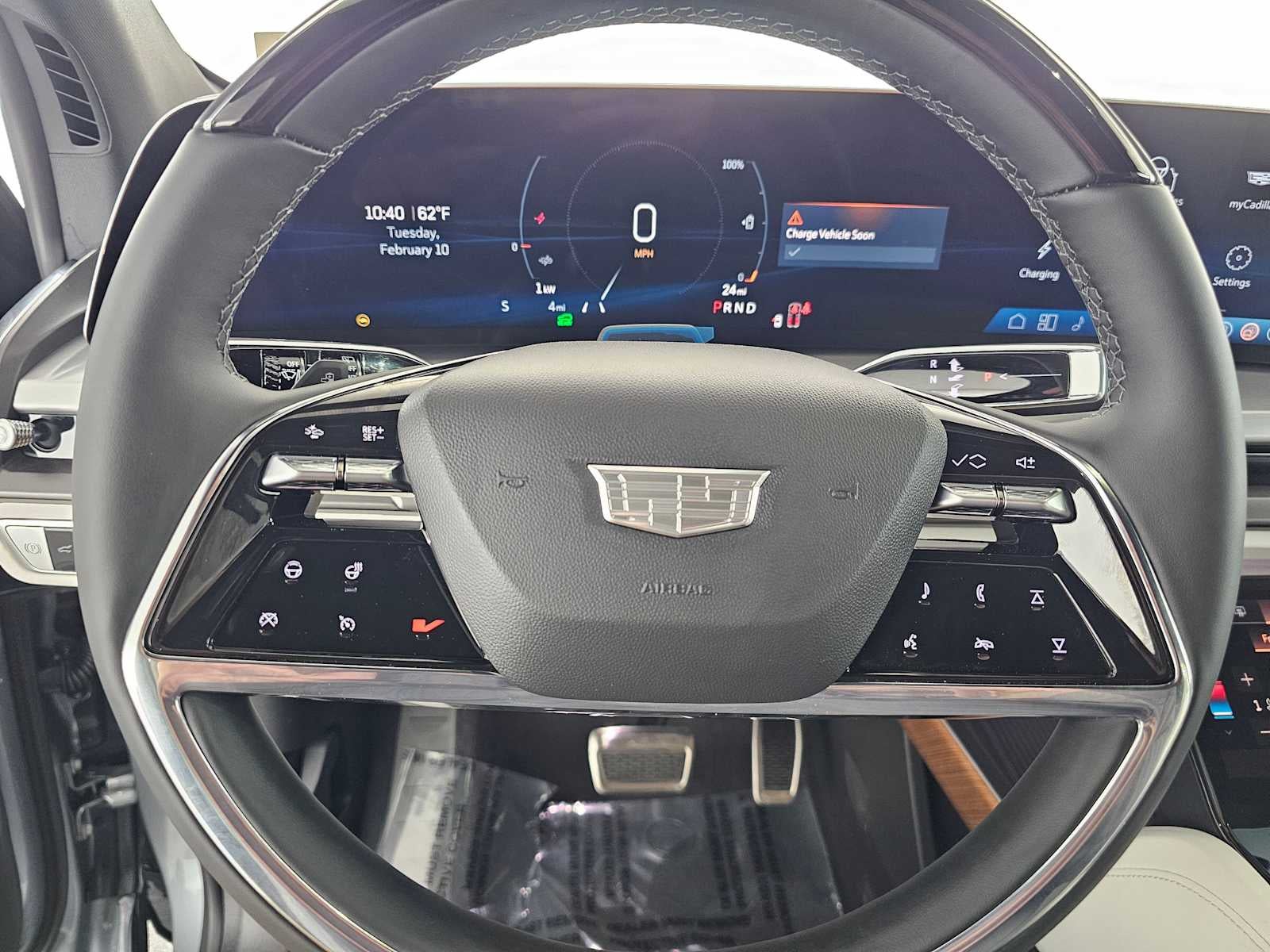 2026 Cadillac VISTIQ Luxury