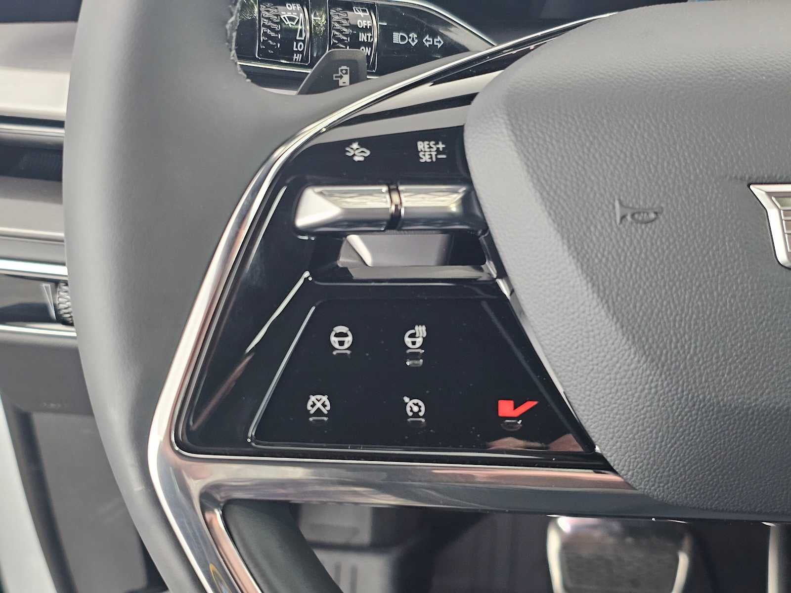 2026 Cadillac VISTIQ Luxury