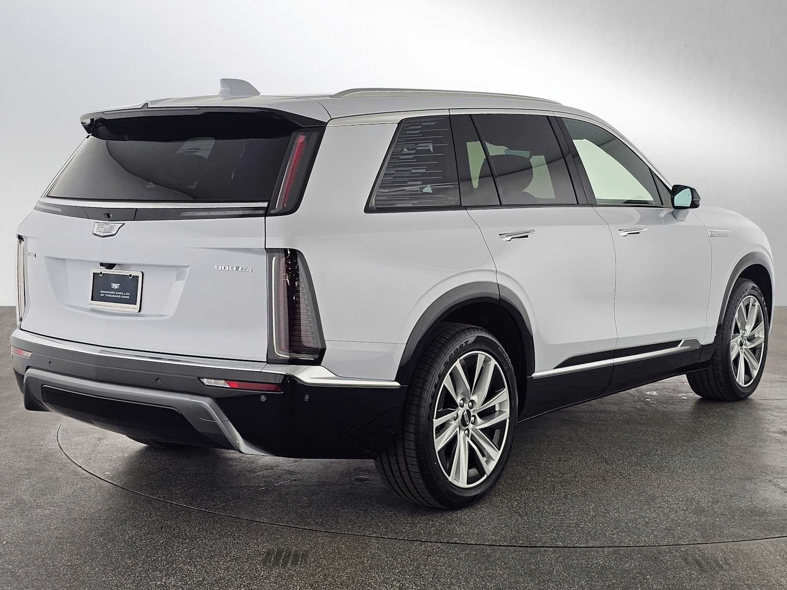 2026 Cadillac VISTIQ Luxury