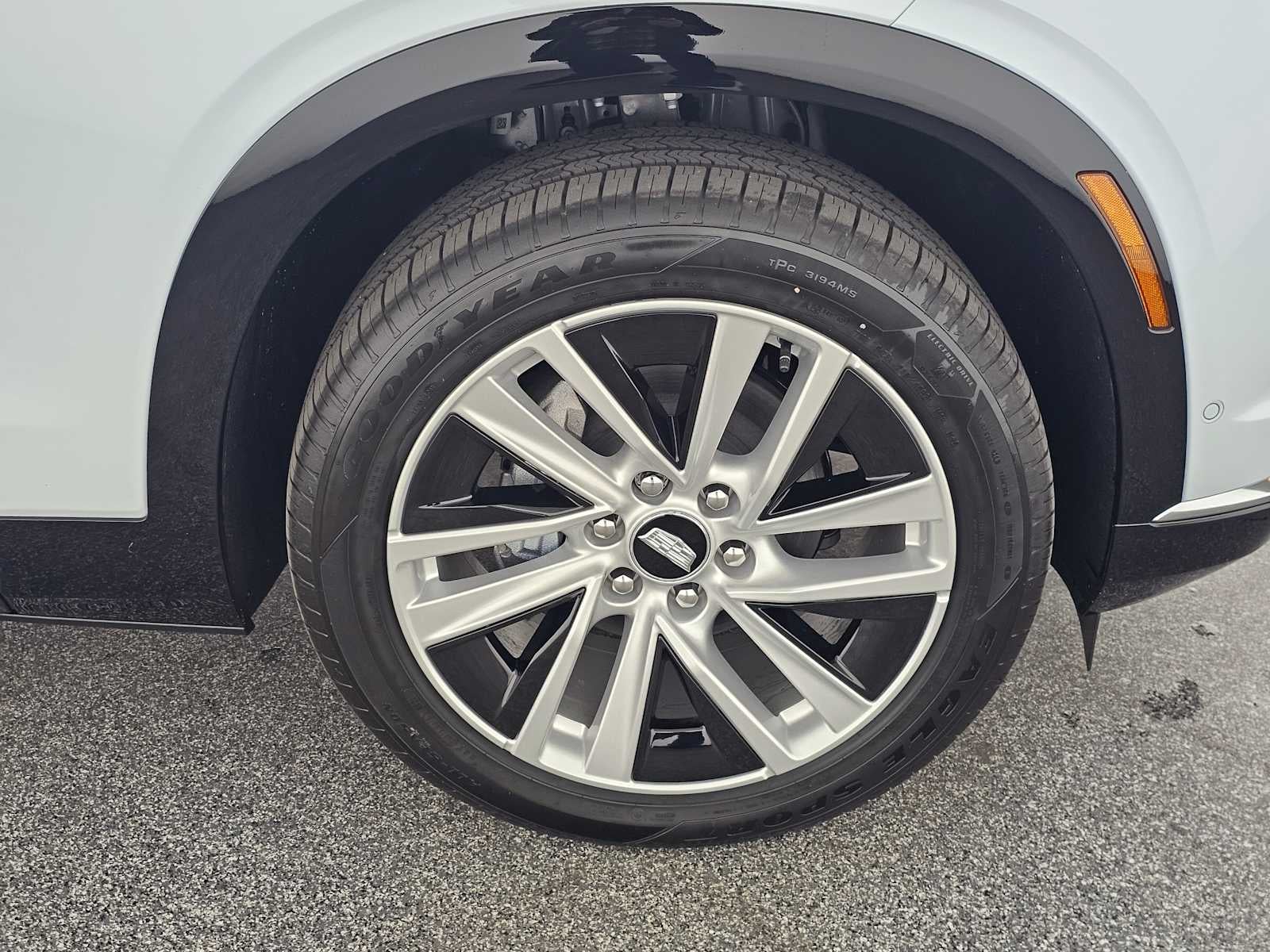 2026 Cadillac VISTIQ Luxury