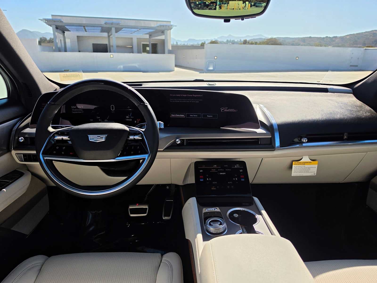 2027 Cadillac VISTIQ Luxury