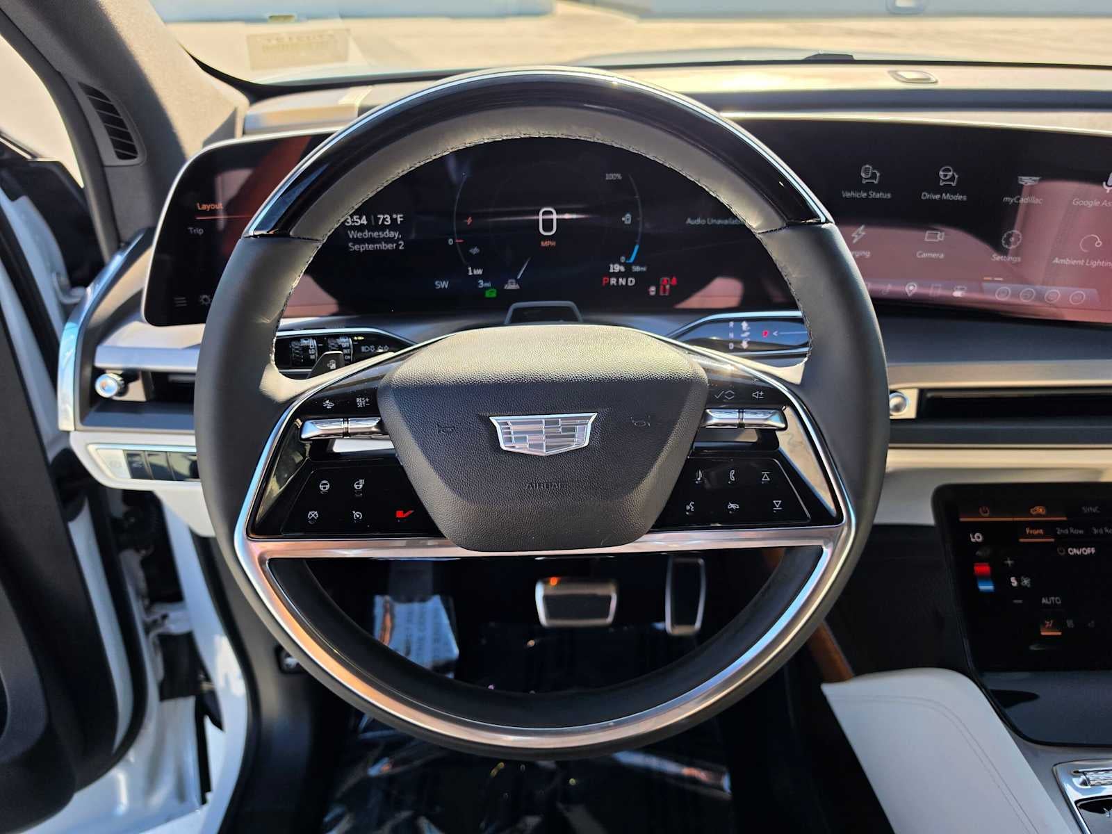 2027 Cadillac VISTIQ Luxury