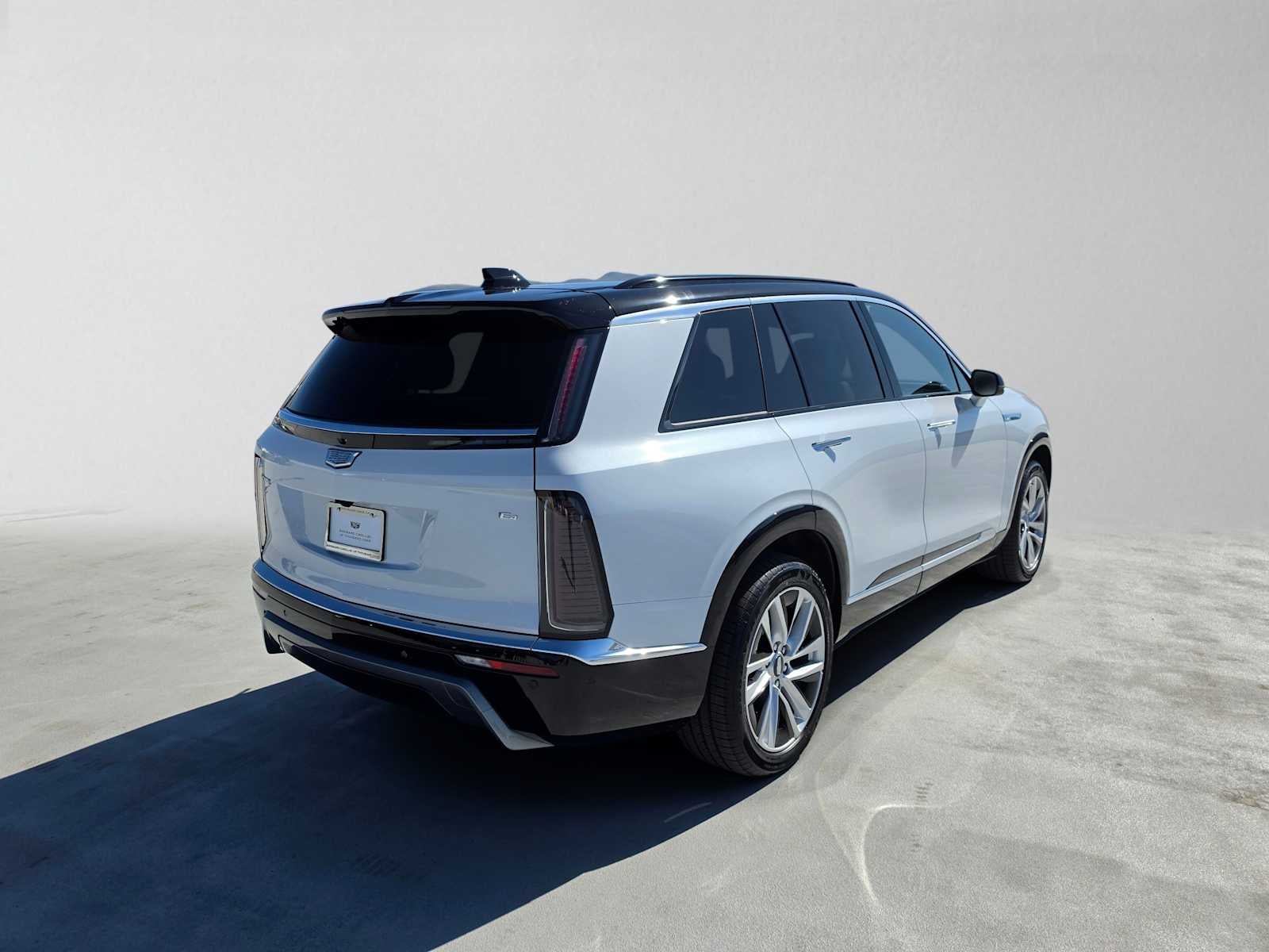 2027 Cadillac VISTIQ Luxury