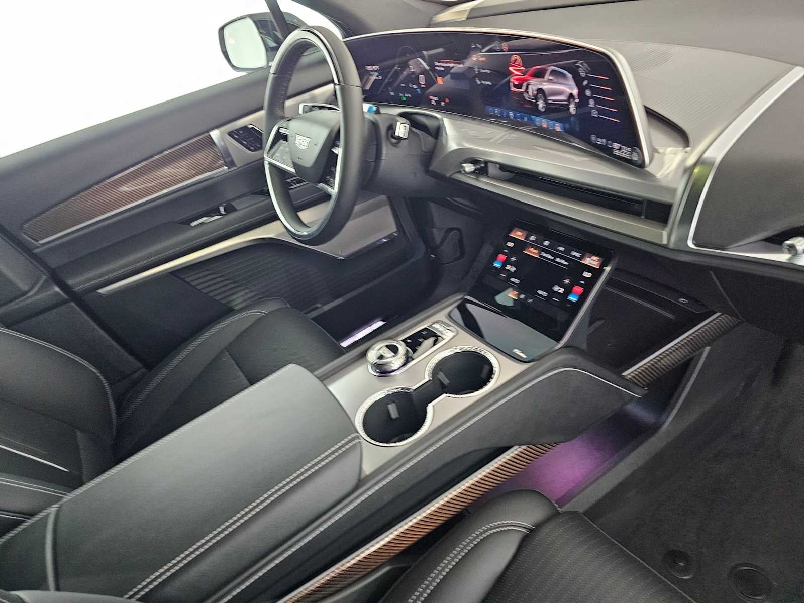 2026 Cadillac VISTIQ Luxury