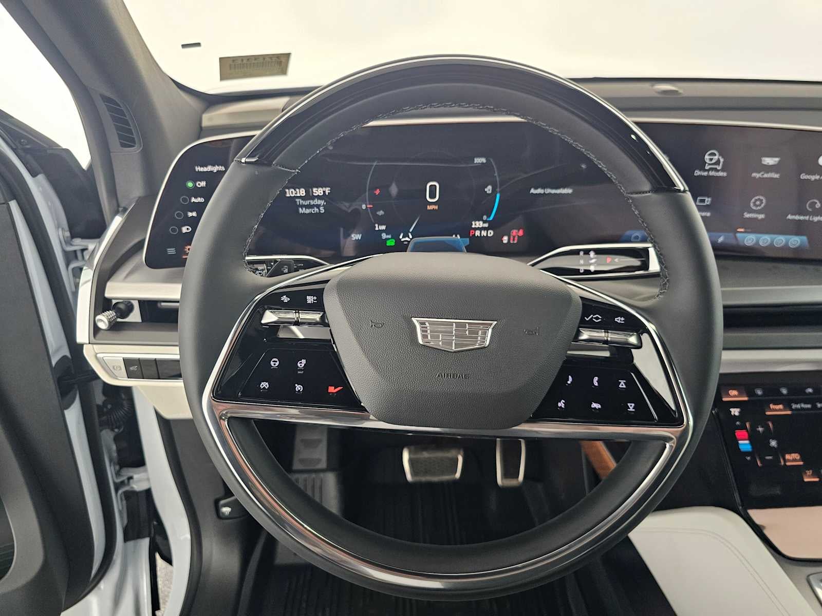 2026 Cadillac VISTIQ Luxury