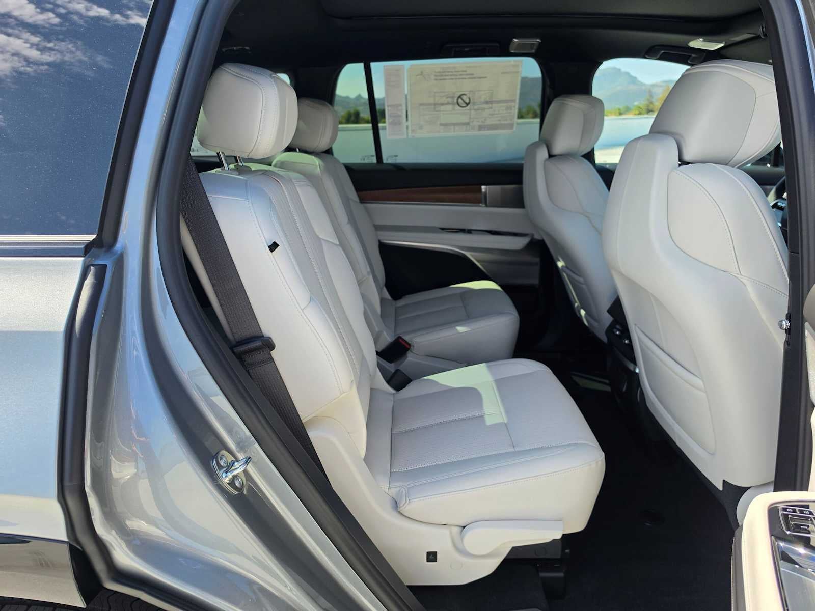 2027 Cadillac VISTIQ Luxury