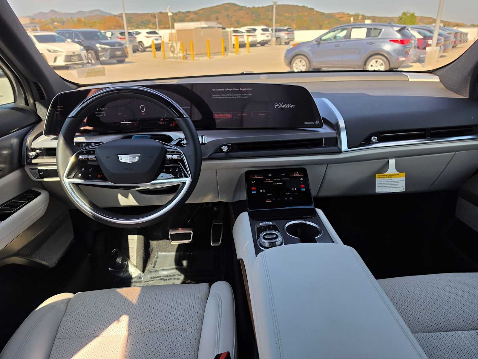 2027 Cadillac VISTIQ Luxury