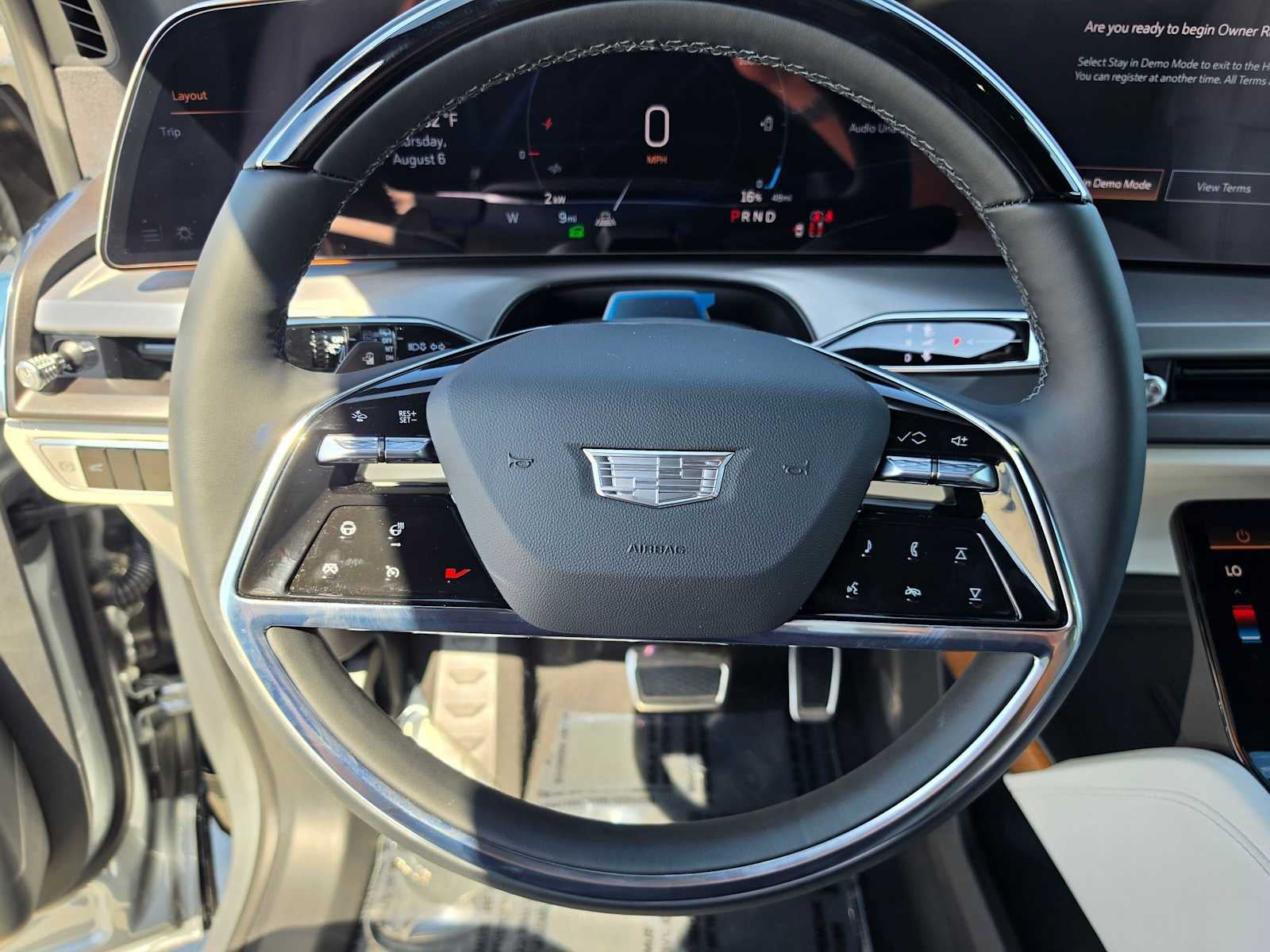 2027 Cadillac VISTIQ Luxury