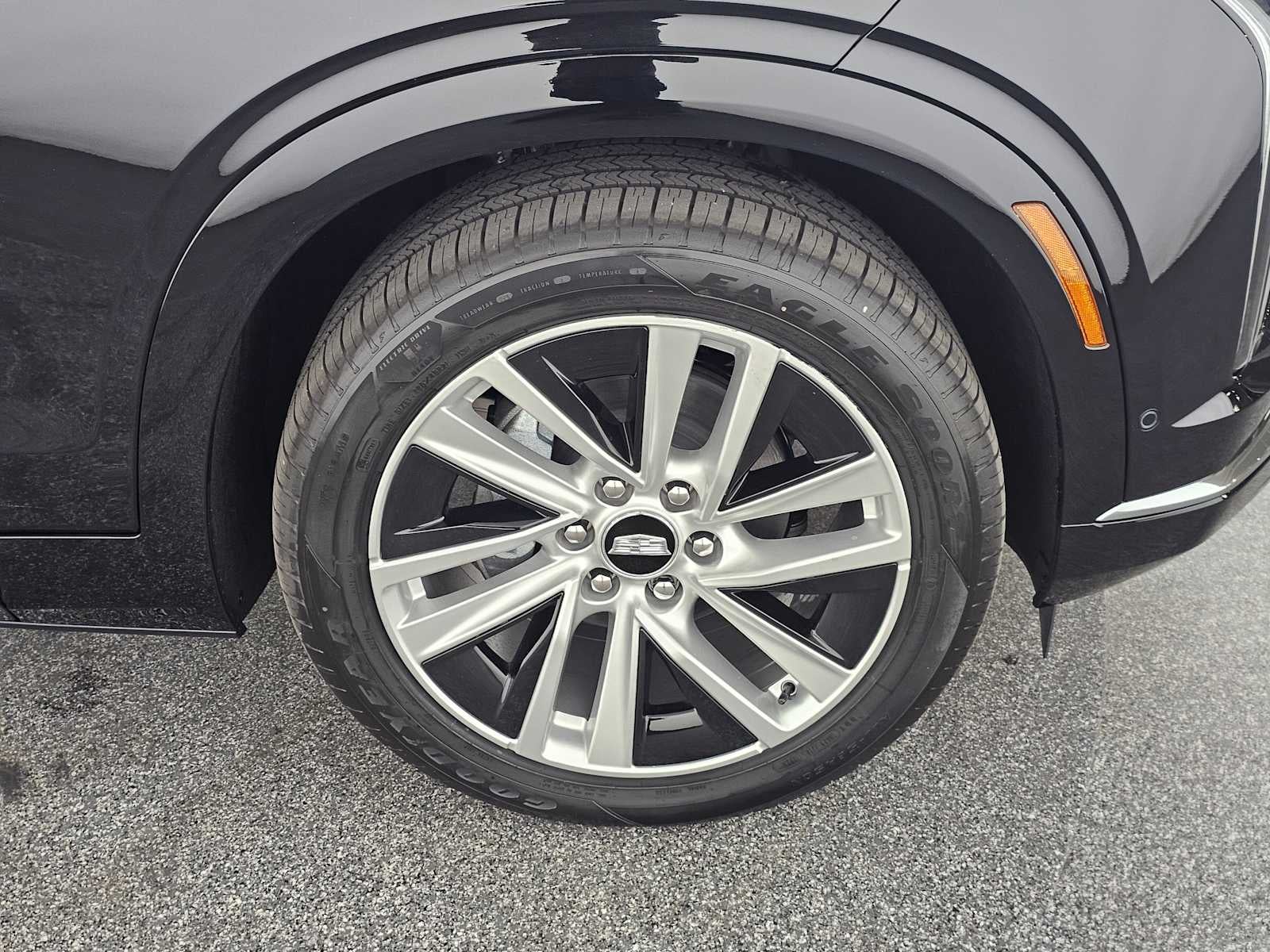 2026 Cadillac VISTIQ Luxury