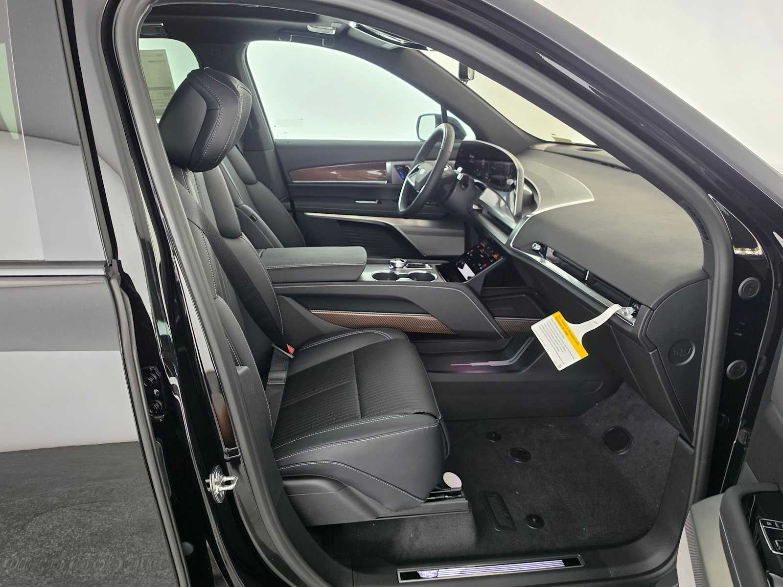 2027 Cadillac VISTIQ Luxury