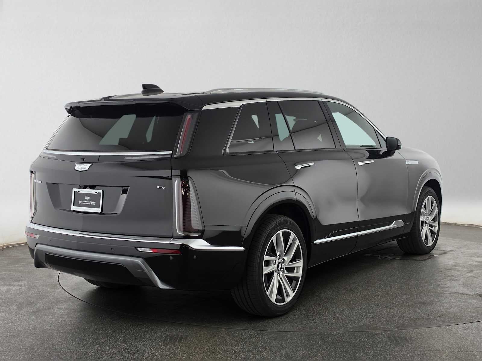 2027 Cadillac VISTIQ Luxury