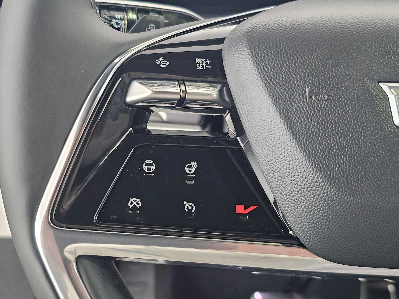 2026 Cadillac VISTIQ Luxury