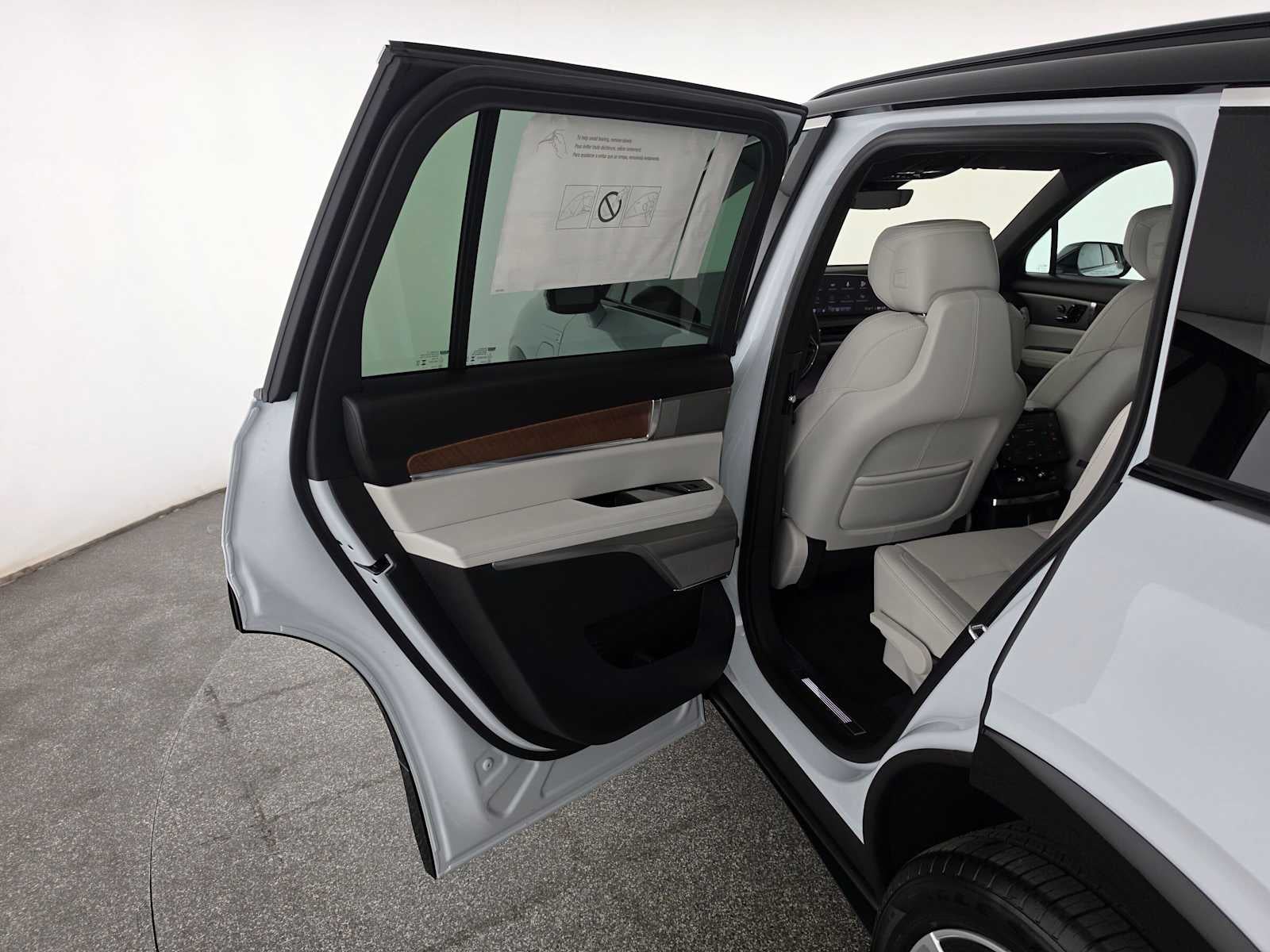 2027 Cadillac VISTIQ Luxury