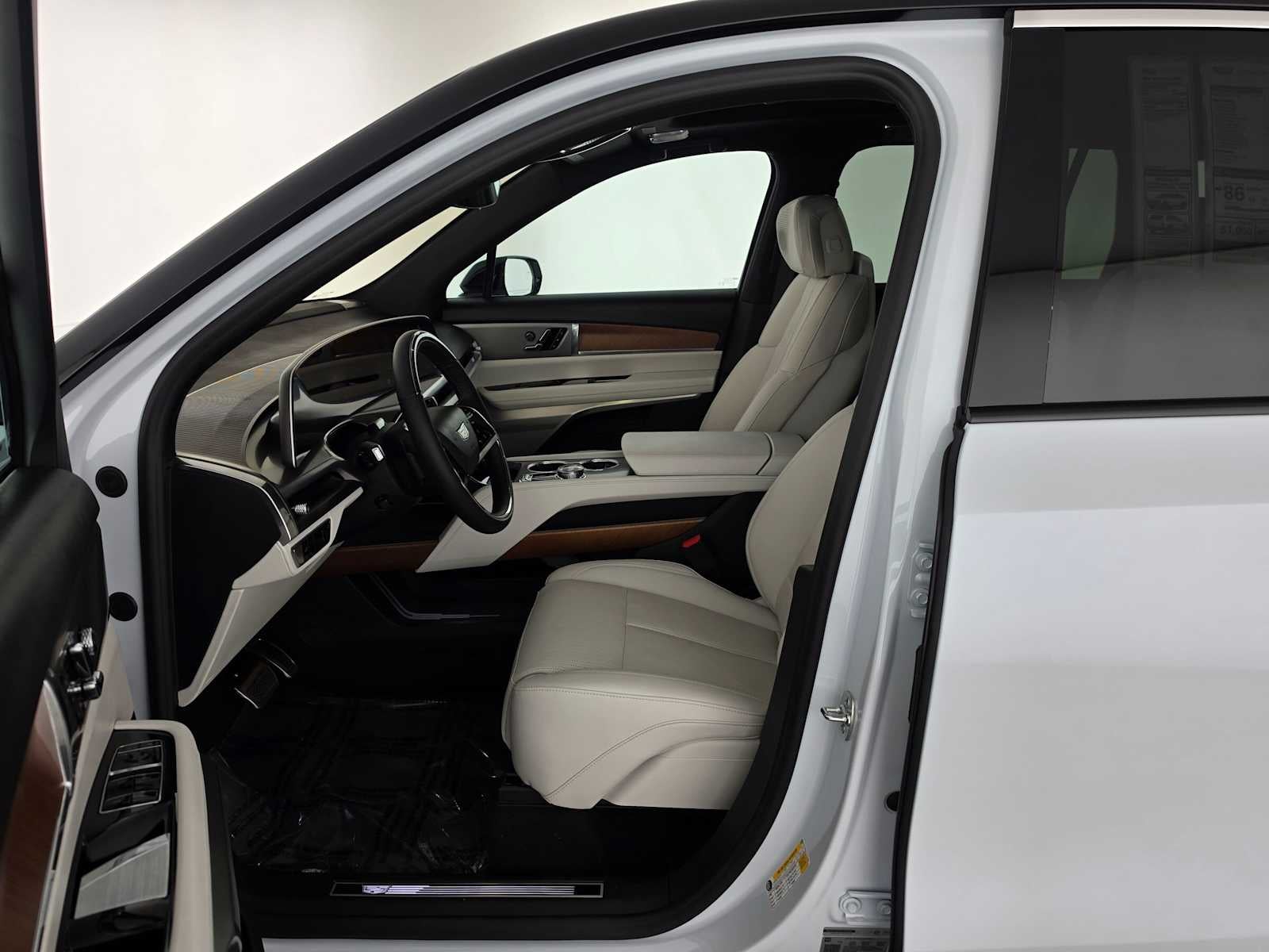 2027 Cadillac VISTIQ Luxury