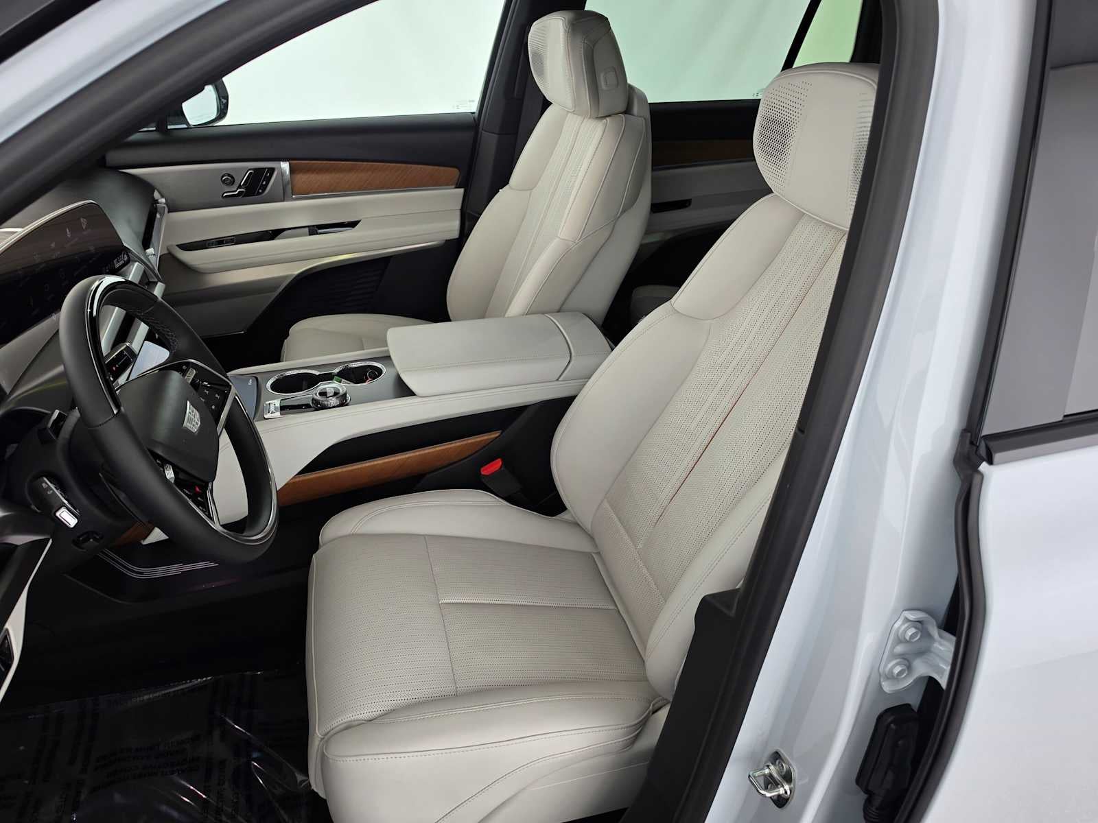 2027 Cadillac VISTIQ Luxury