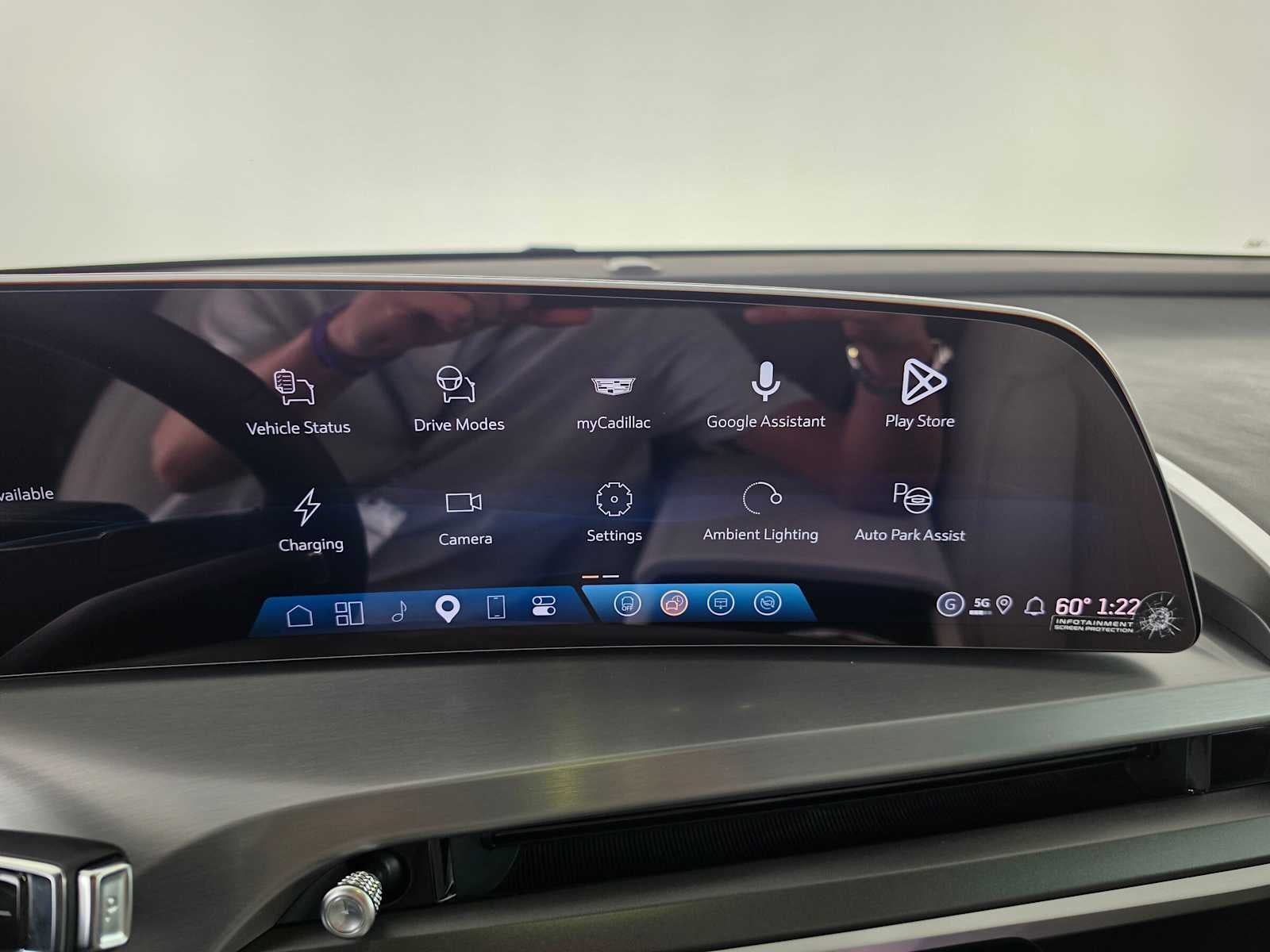 2027 Cadillac VISTIQ Luxury