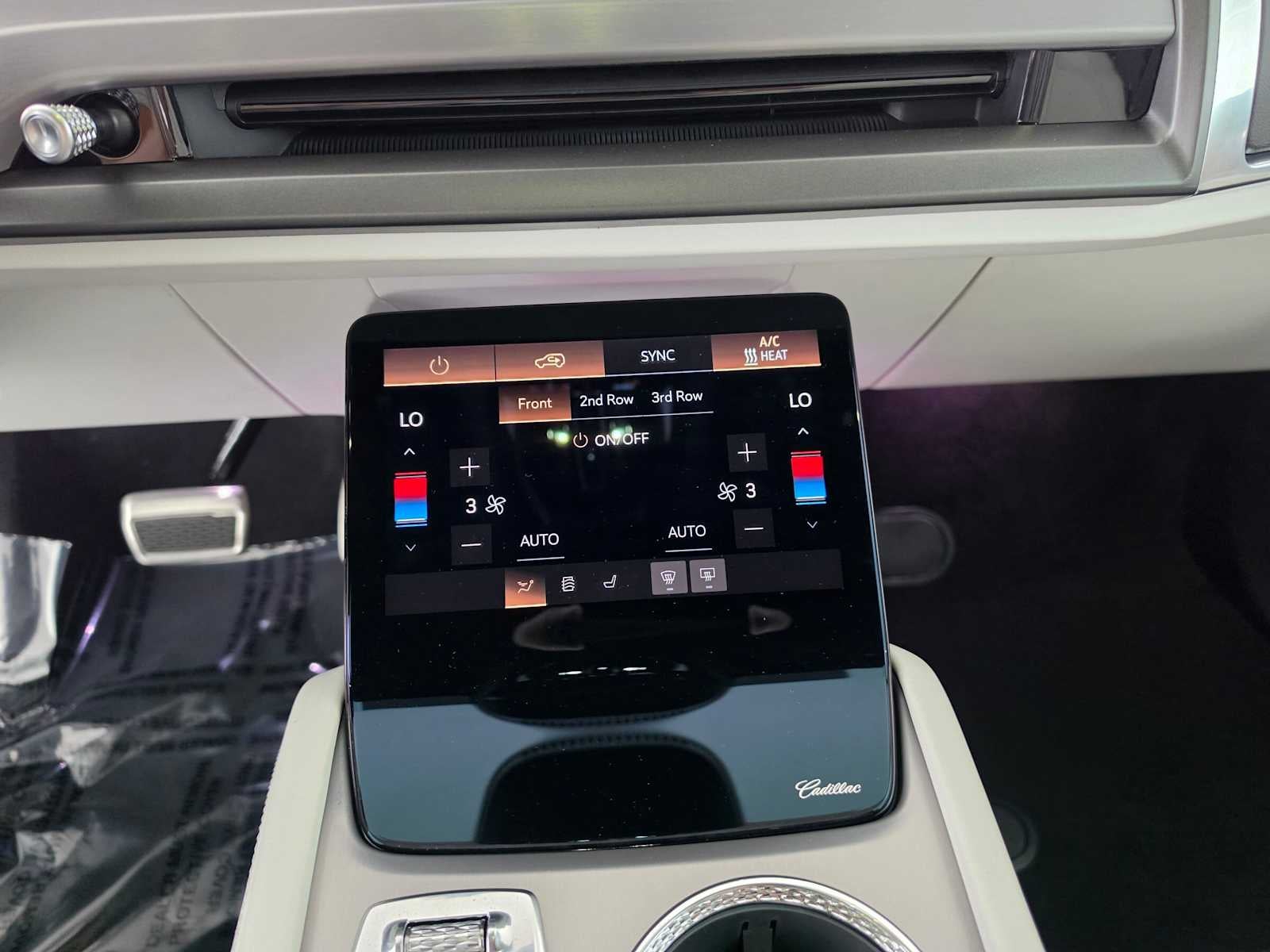 2027 Cadillac VISTIQ Luxury