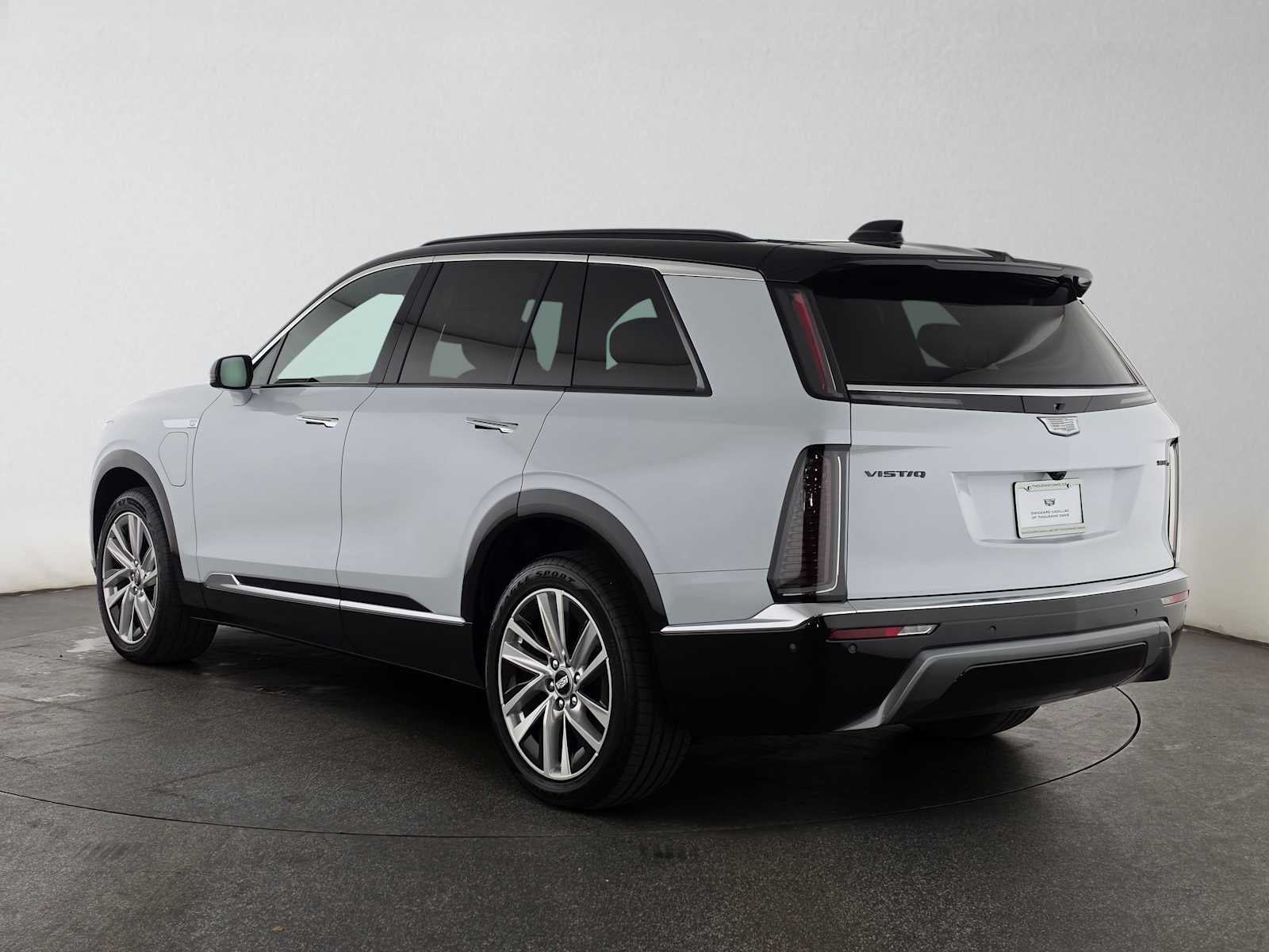 2027 Cadillac VISTIQ Luxury