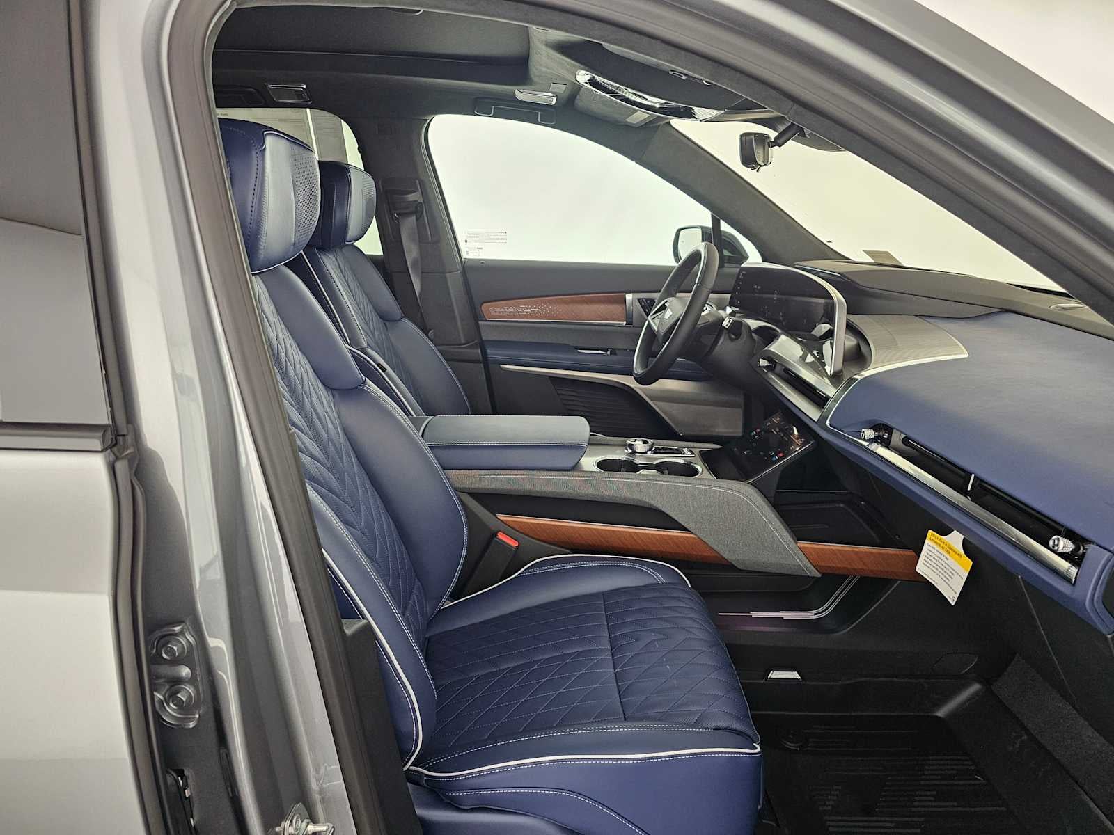 2026 Cadillac VISTIQ Premium Luxury