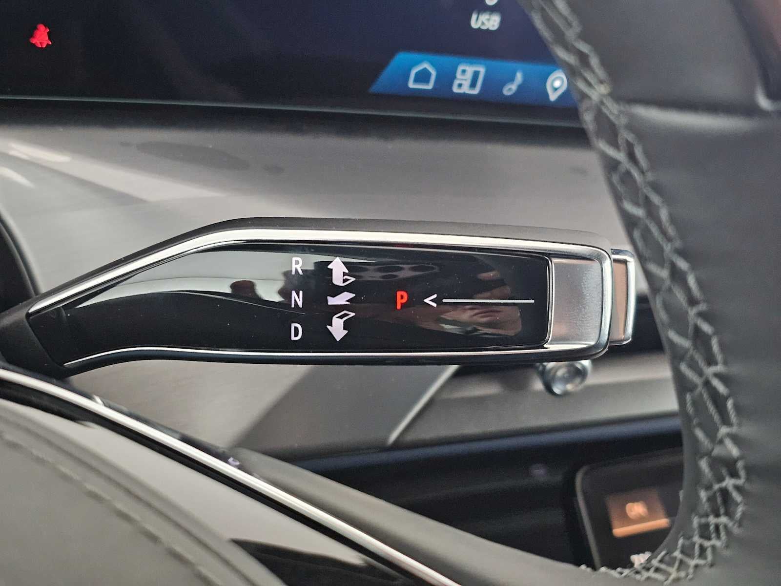 2026 Cadillac VISTIQ Premium Luxury