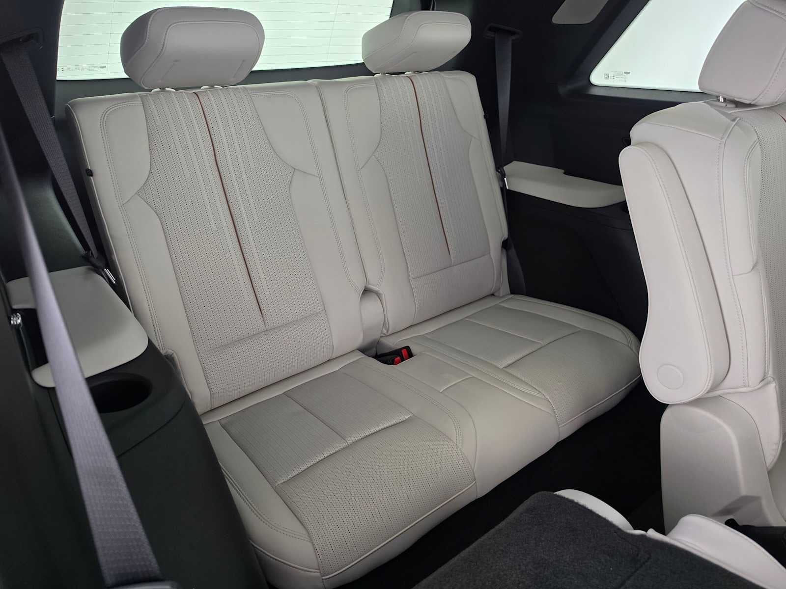 2027 Cadillac VISTIQ Sport