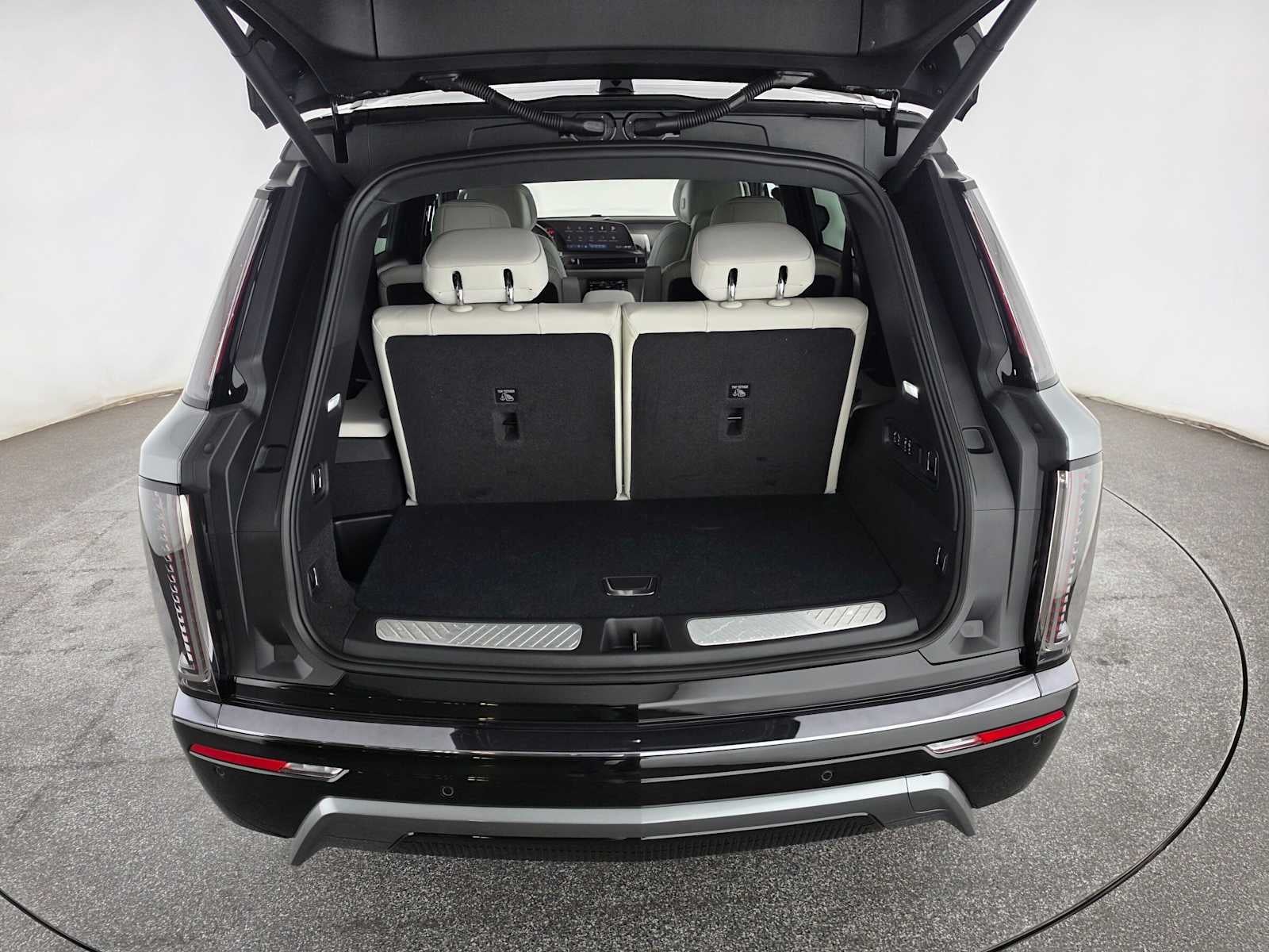 2027 Cadillac VISTIQ Sport