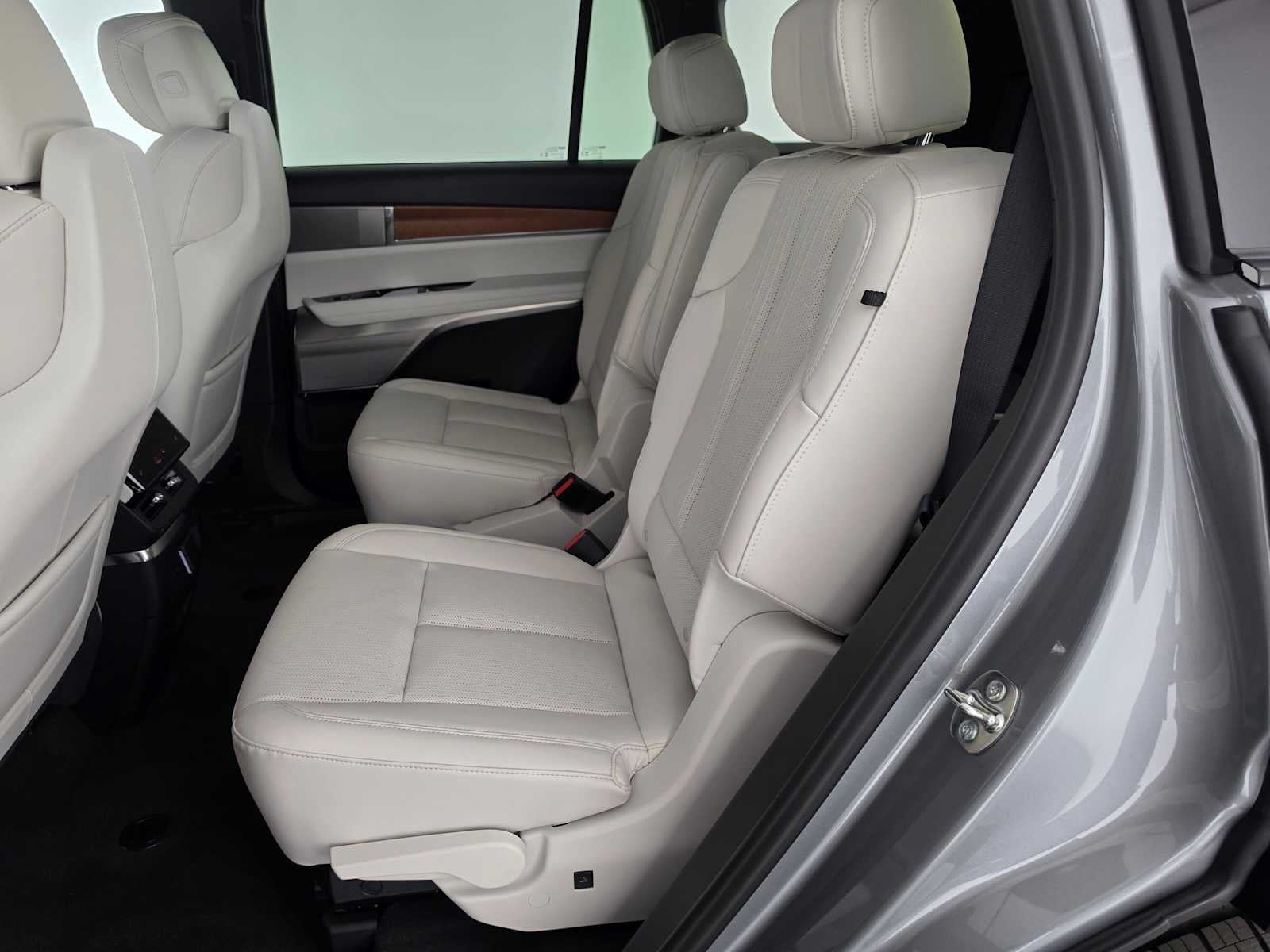 2027 Cadillac VISTIQ Sport
