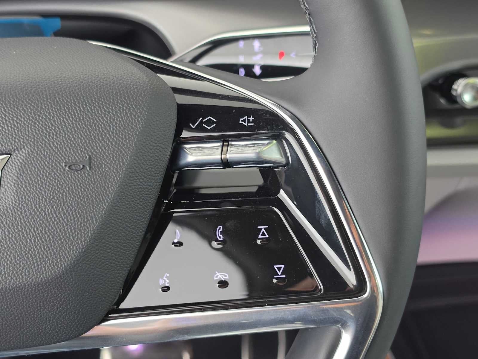 2027 Cadillac VISTIQ Sport