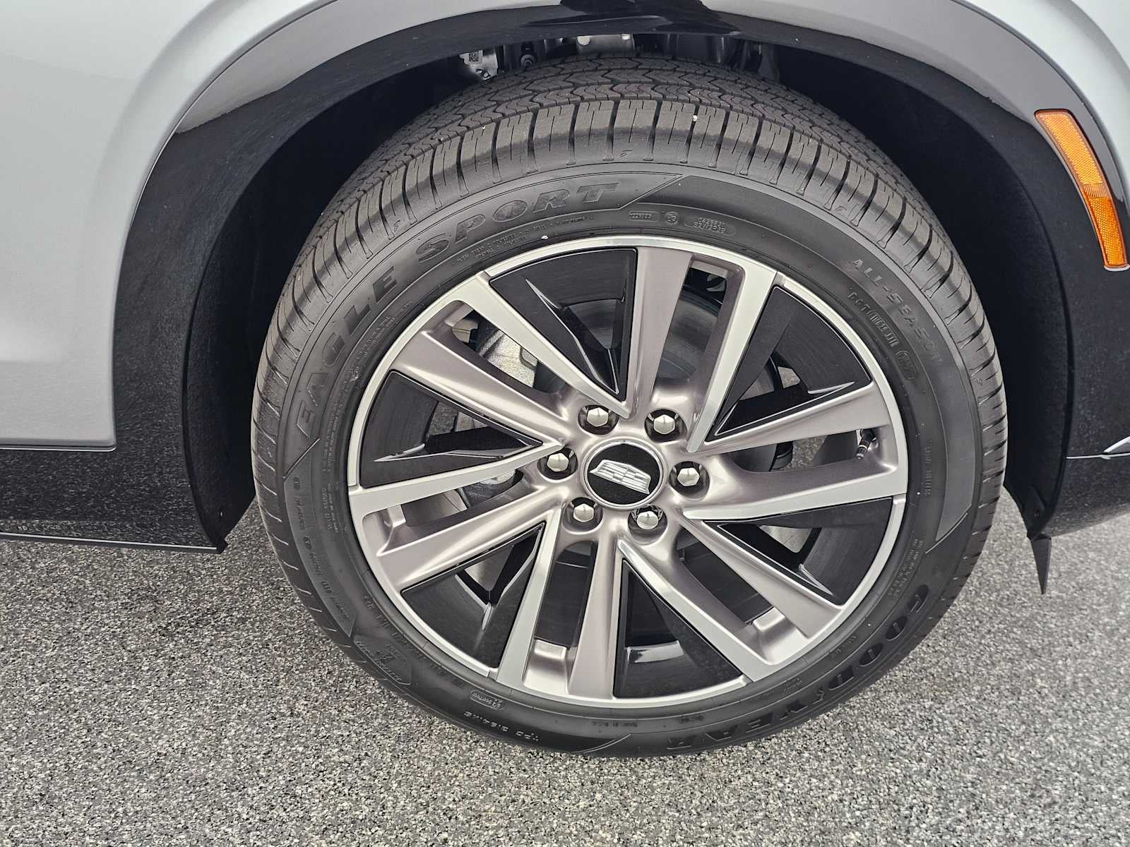 2026 Cadillac VISTIQ Sport