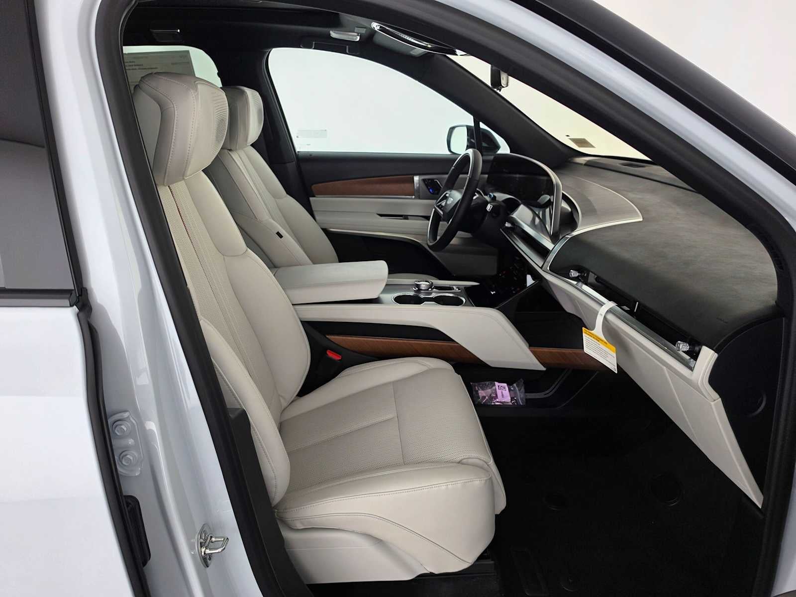 2027 Cadillac VISTIQ Sport