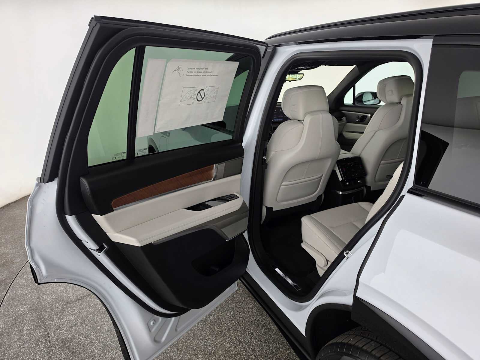 2027 Cadillac VISTIQ Sport
